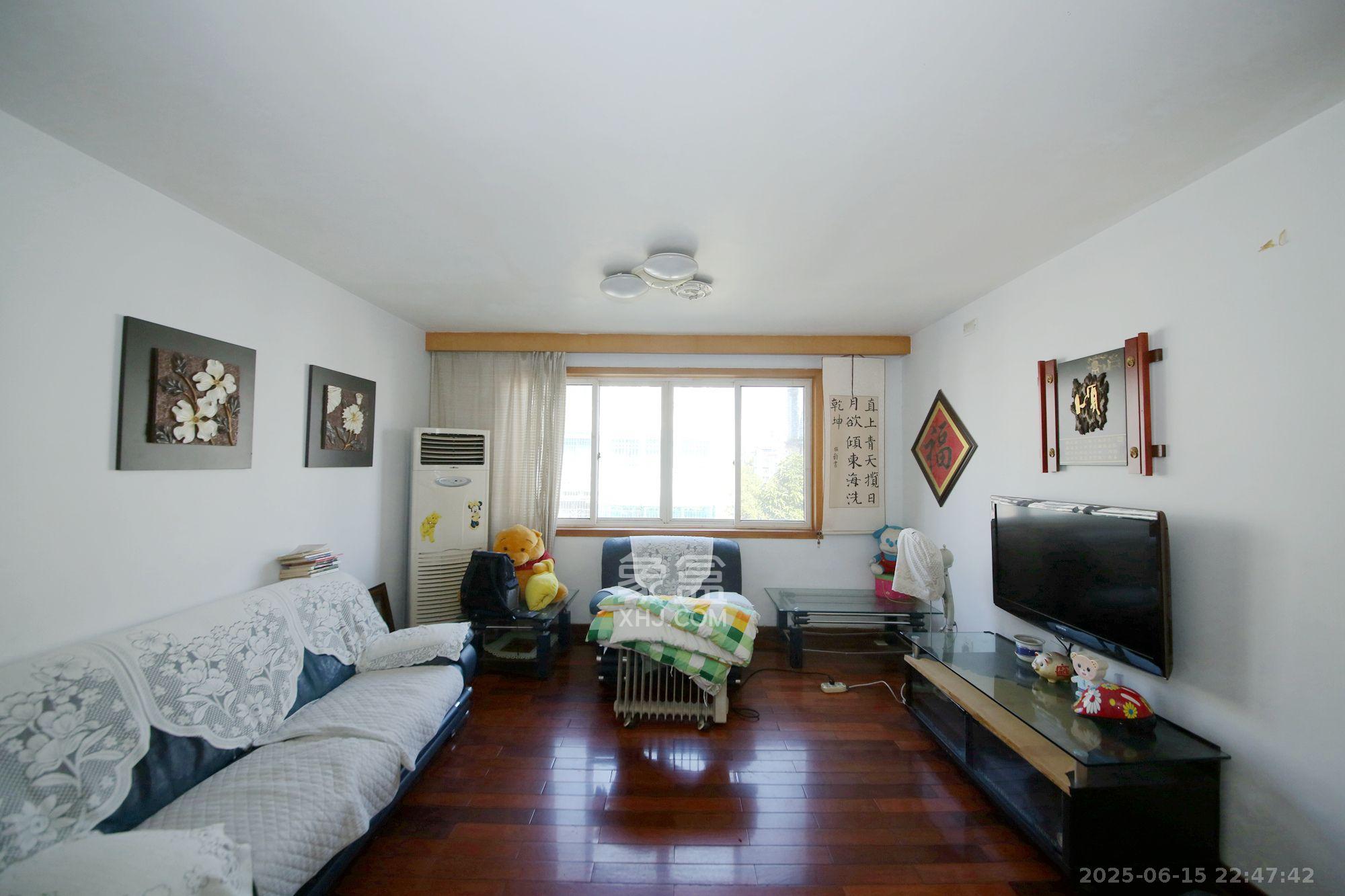 德政园 3室2厅2卫 2150.0元/月 德政园 3室2厅2卫 2150.0元/月室内图