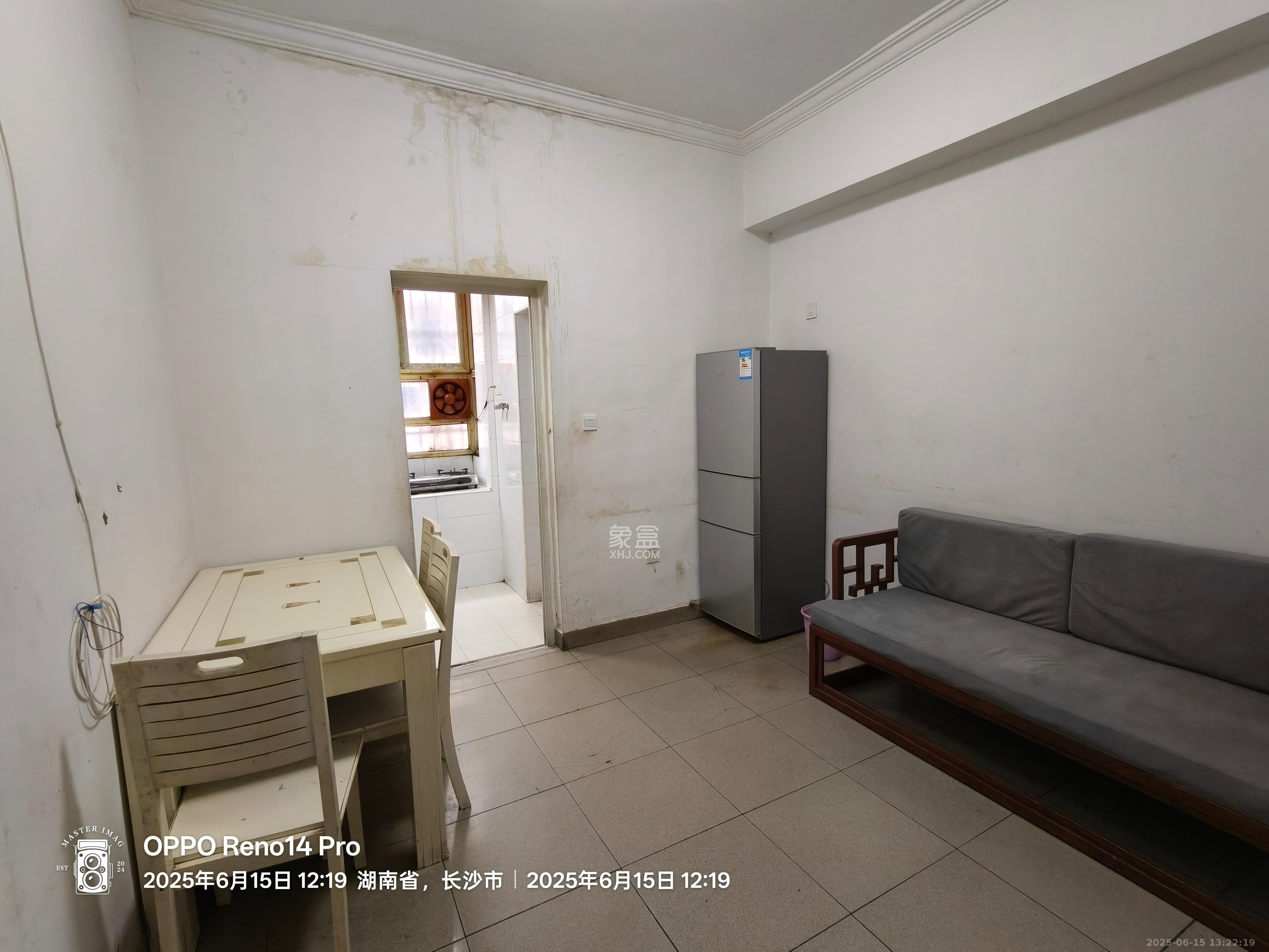 星沙一区 2室1厅1卫 950.0元/月 星沙一区 2室1厅1卫 950.0元/月室内图