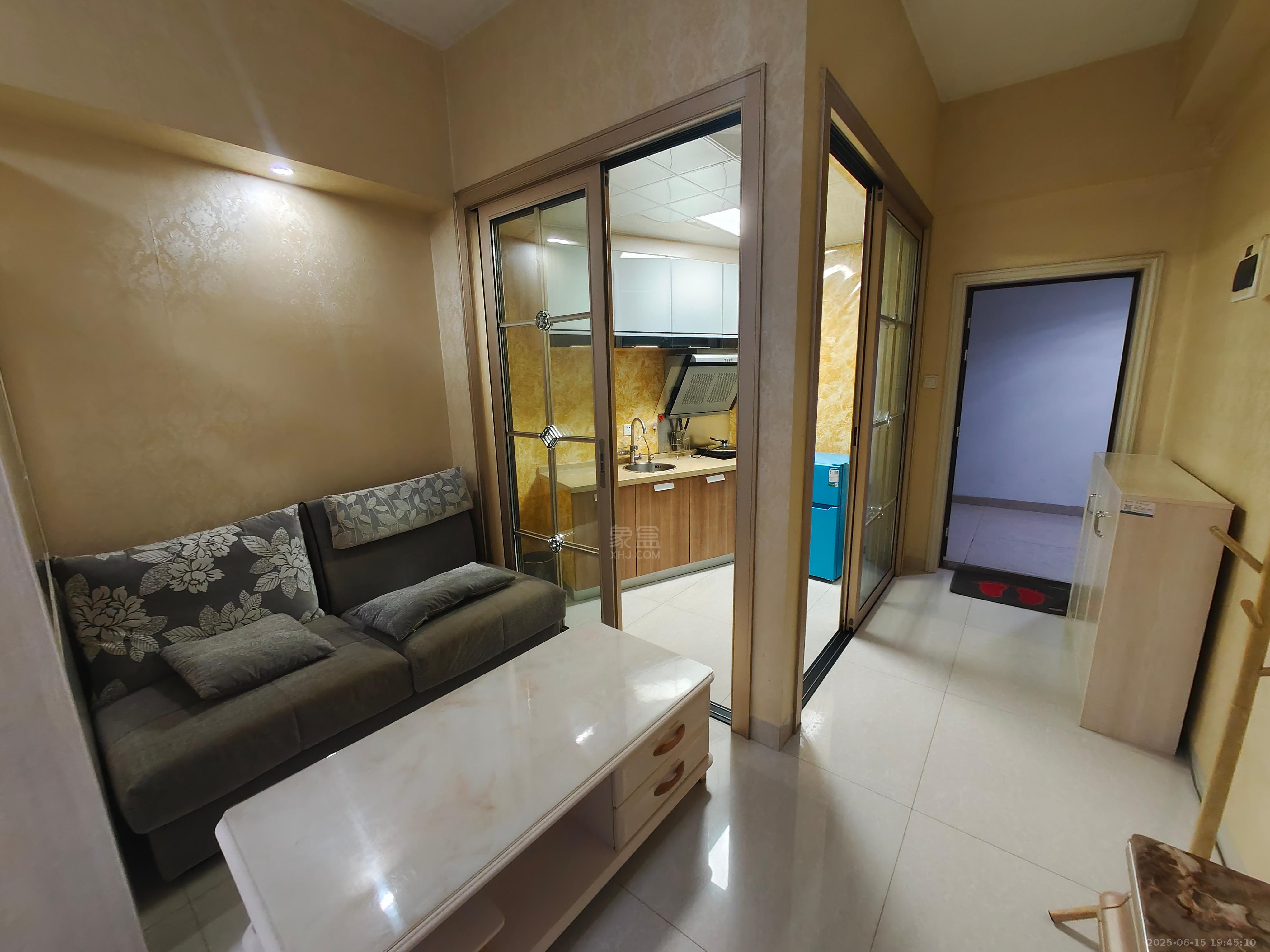 康桥美郡 1室1厅1卫 1500.0元/月 康桥美郡 1室1厅1卫 1500.0元/月室内图