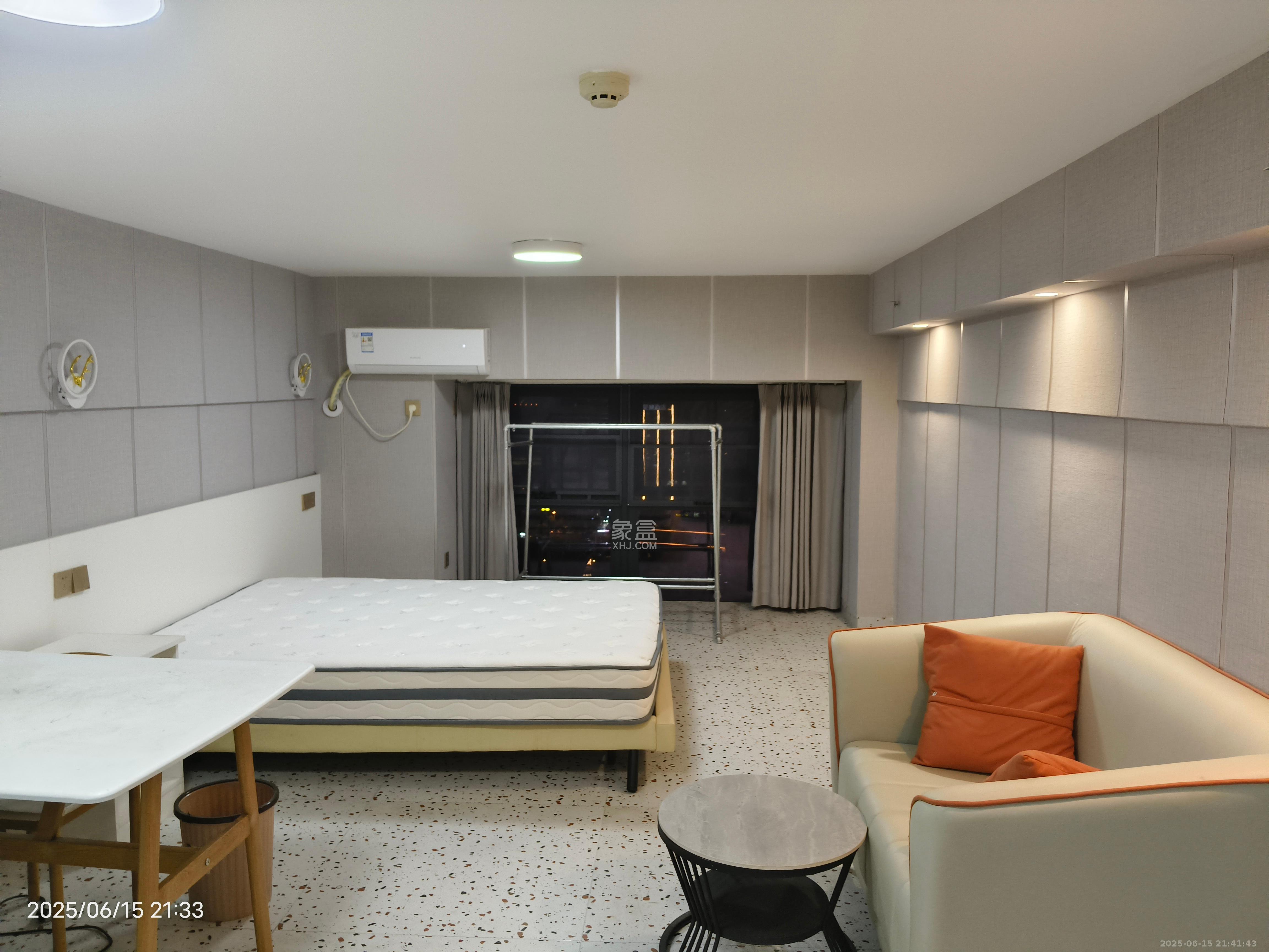 龙湖新壹城 1室0厅0卫 1500.0元/月 龙湖新壹城 1室0厅0卫 1500.0元/月室内图