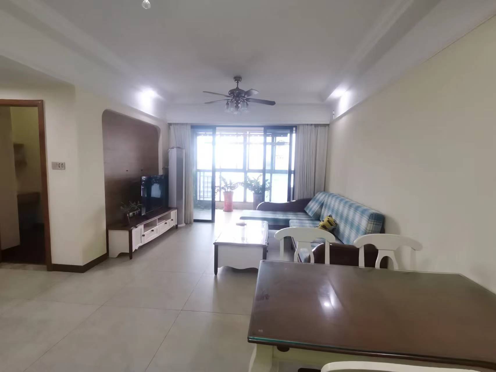 天伦誉海湾  2室2厅1卫    2600.0元/月 天伦誉海湾  2室2厅1卫    2600.0元/月室内图