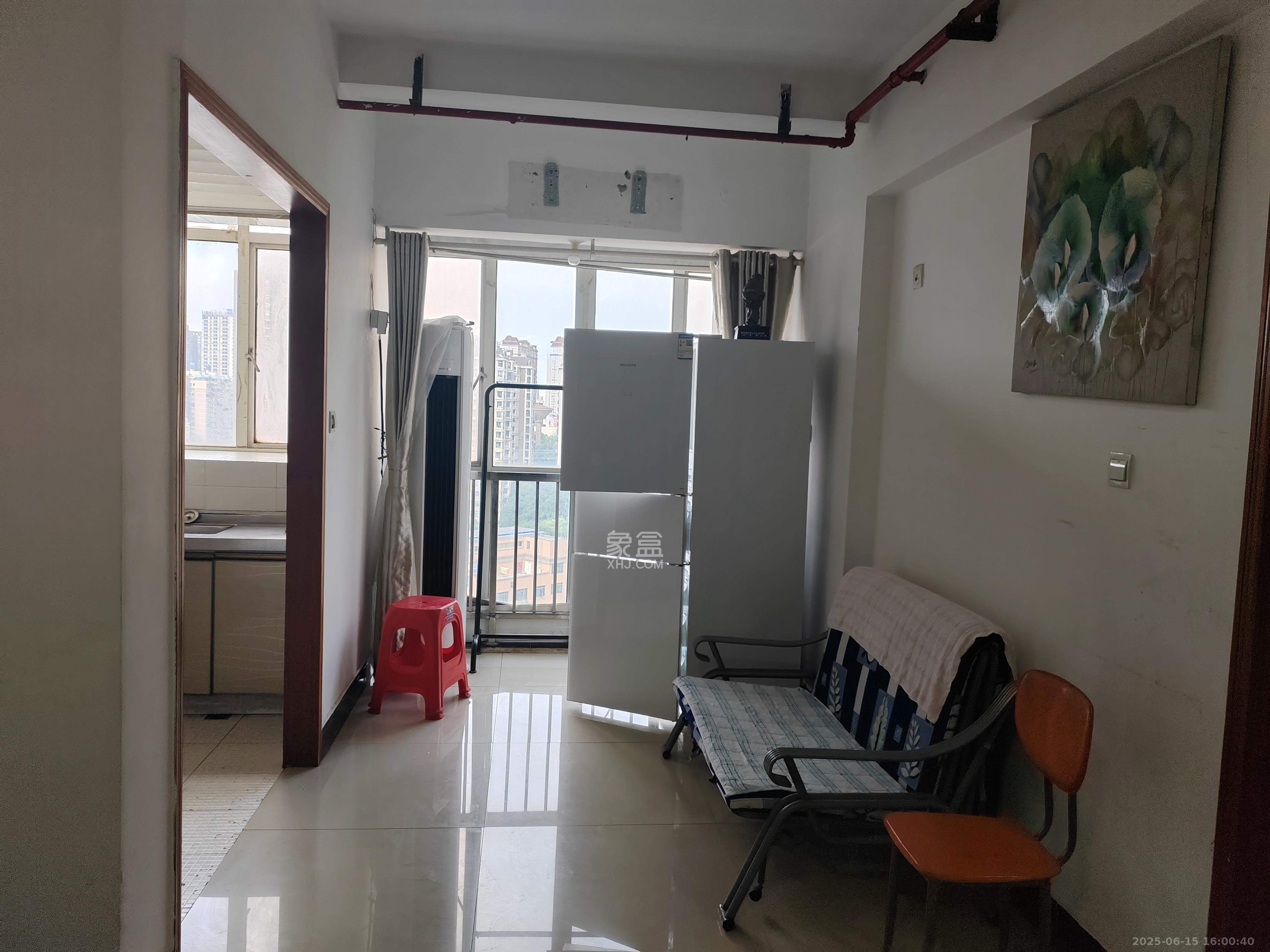 中远公馆  2室1厅1卫   2200.00元/月室内图