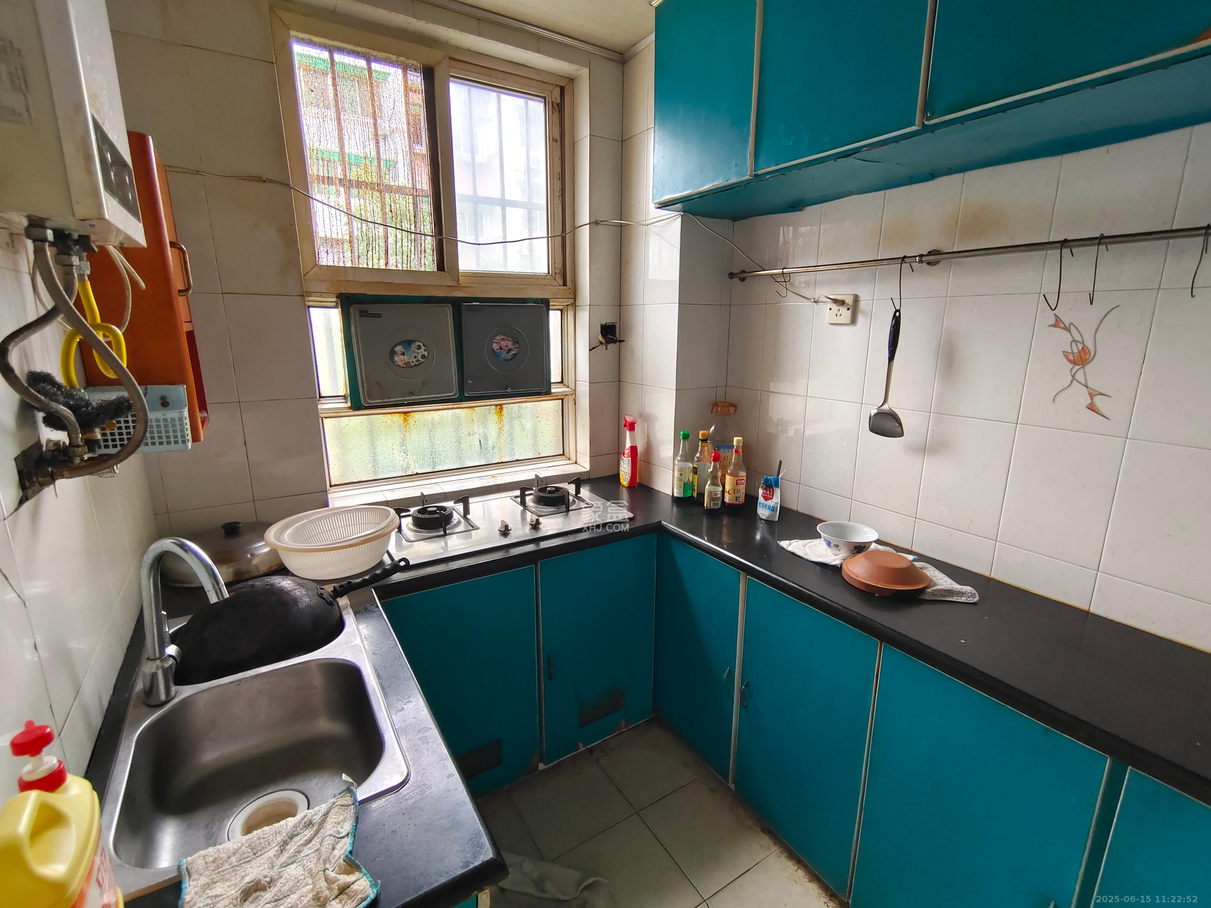 德政园 3室2厅2卫 2000.0元/月 德政园 3室2厅2卫 2000.0元/月室内图