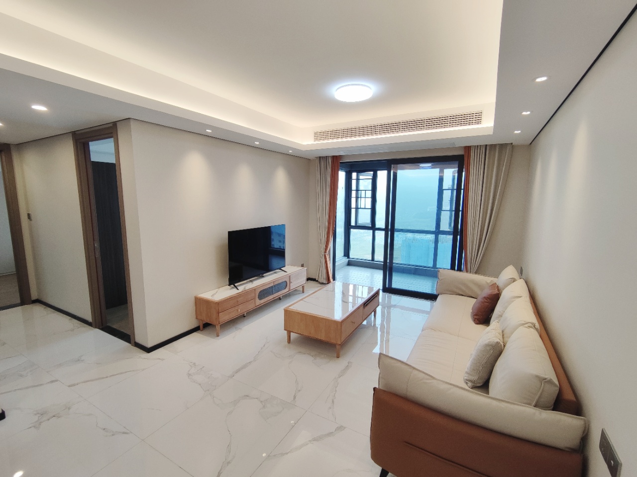 中海麓山境南区  3室2厅2卫   3200.00元/月户型图