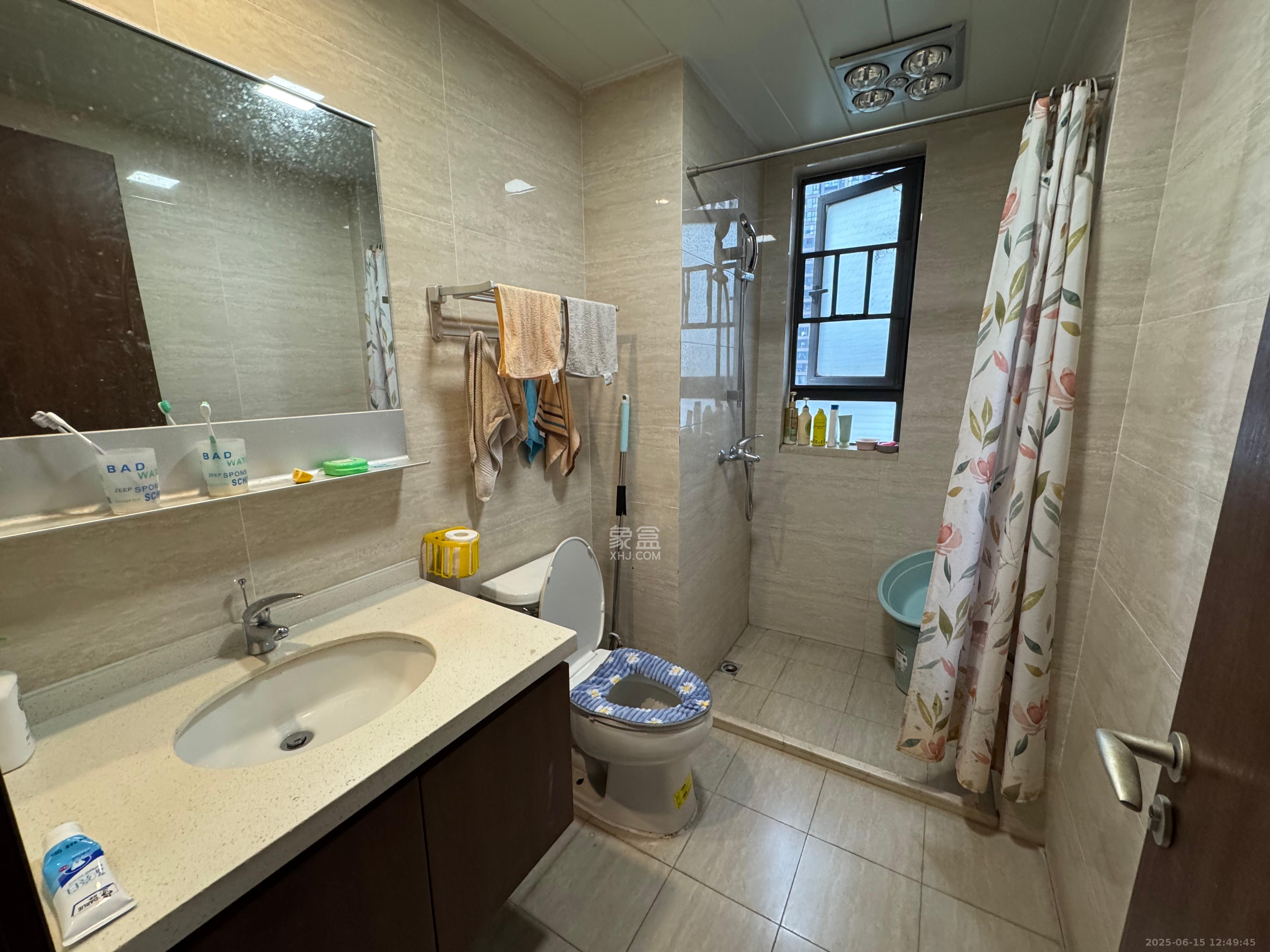 汇金城/嘉华城(二期、三期)  3室2厅2卫    2700.0元/月 汇金城/嘉华城(二期、三期)  3室2厅2卫    2700.0元/月室内图