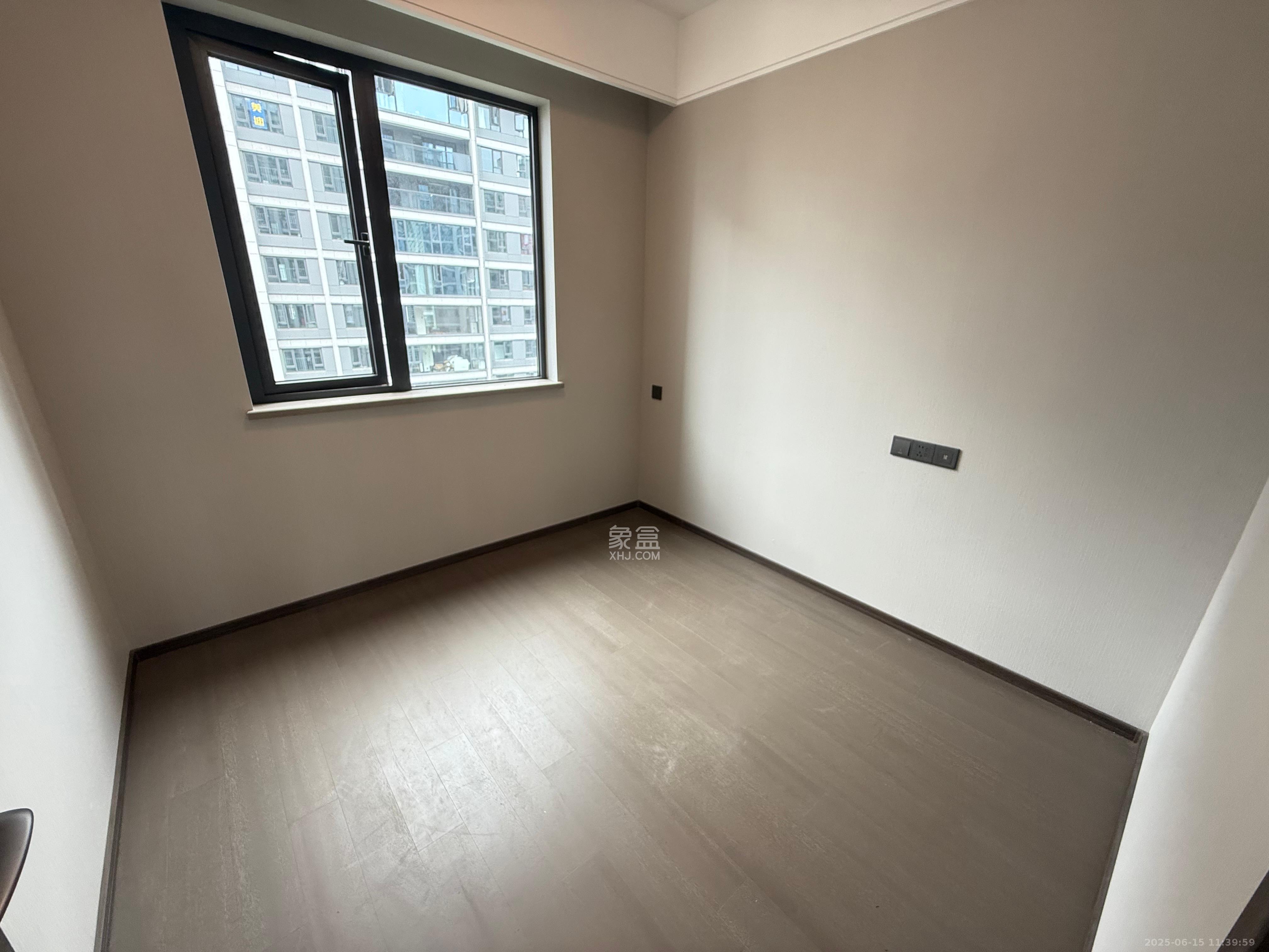 龙湖舜山府 4室2厅1卫 4000.0元/月 龙湖舜山府 4室2厅1卫 4000.0元/月室内图