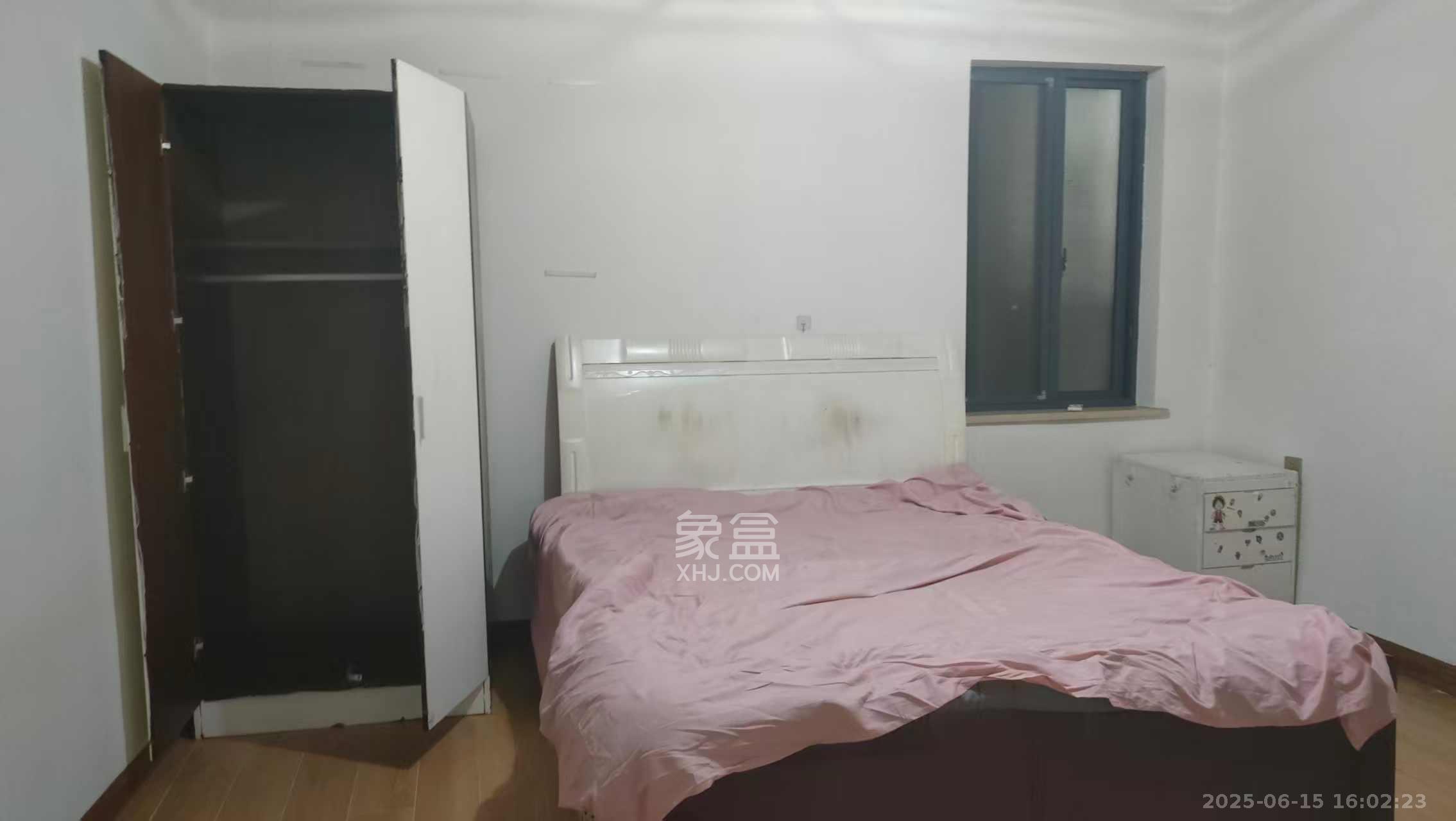 高正街散盘  1室1厅1卫    1100.0元/月 高正街散盘  1室1厅1卫    1100.0元/月室内图