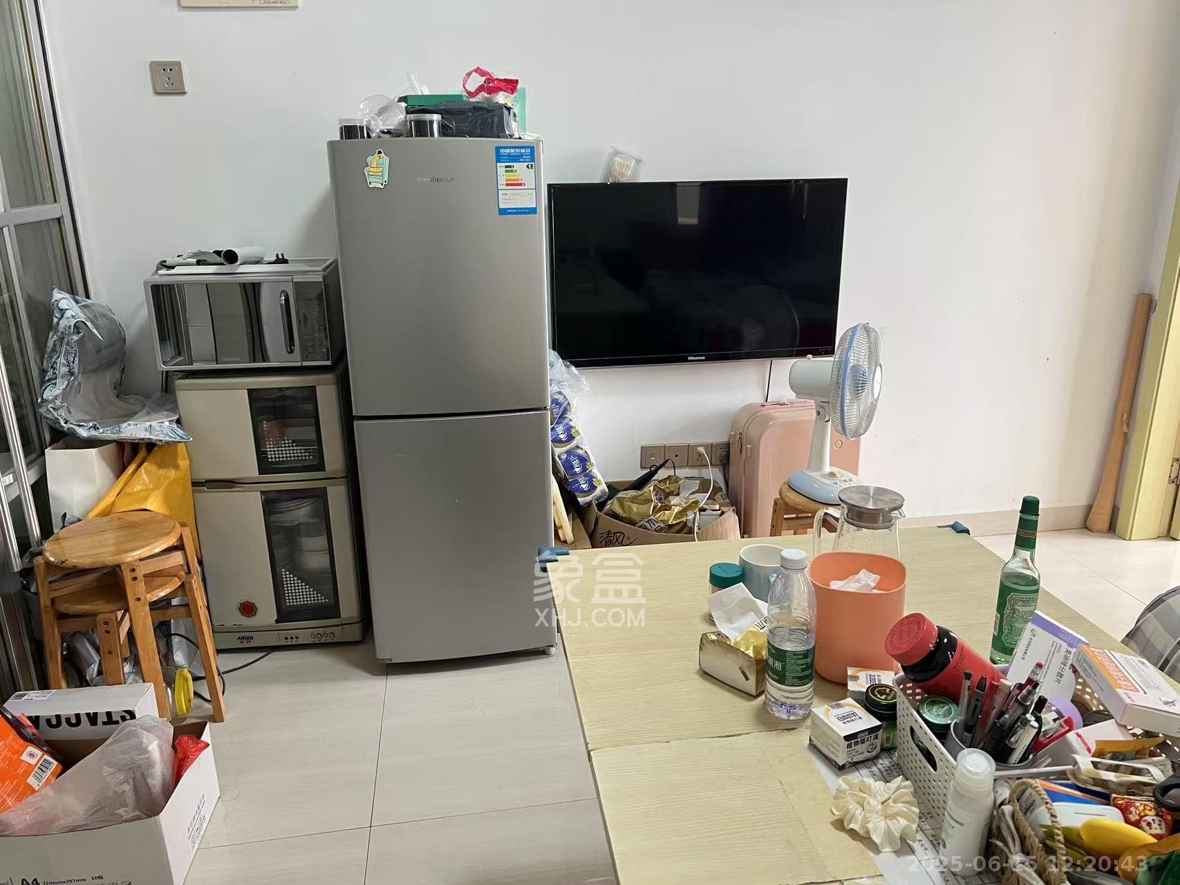 鑫远湘府逸园 1室1厅1卫 1300.0元/月 鑫远湘府逸园 1室1厅1卫 1300.0元/月室内图