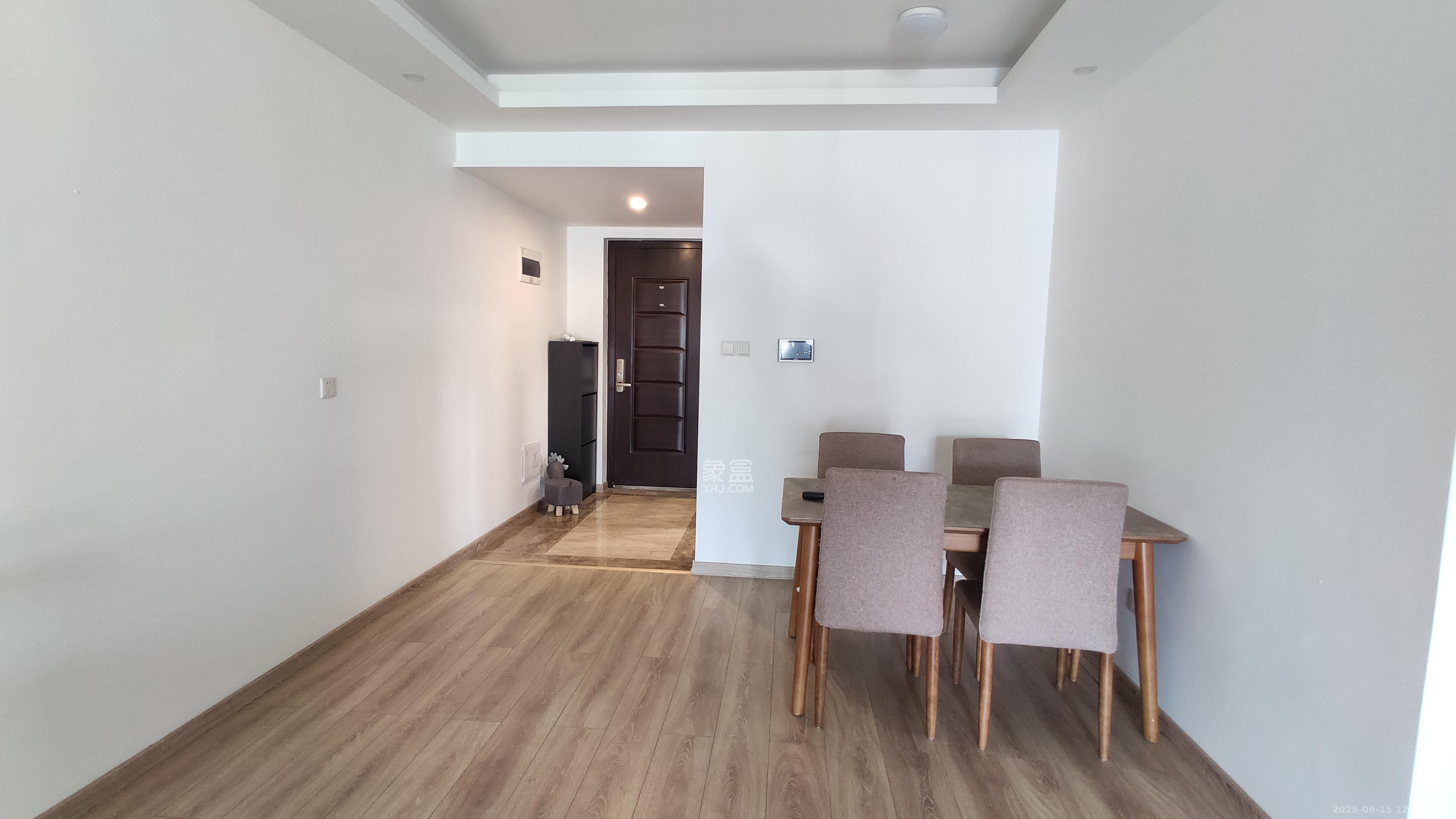 汇金城/嘉华城(二期、三期)  3室2厅2卫    2700.0元/月 汇金城/嘉华城(二期、三期)  3室2厅2卫    2700.0元/月室内图