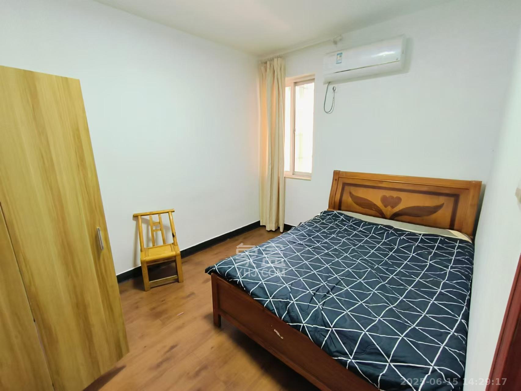 巧克力空间(建鸿达现代大厦) 3室2厅1卫 1700.0元/月 巧克力空间(建鸿达现代大厦) 3室2厅1卫 1700.0元/月室内图