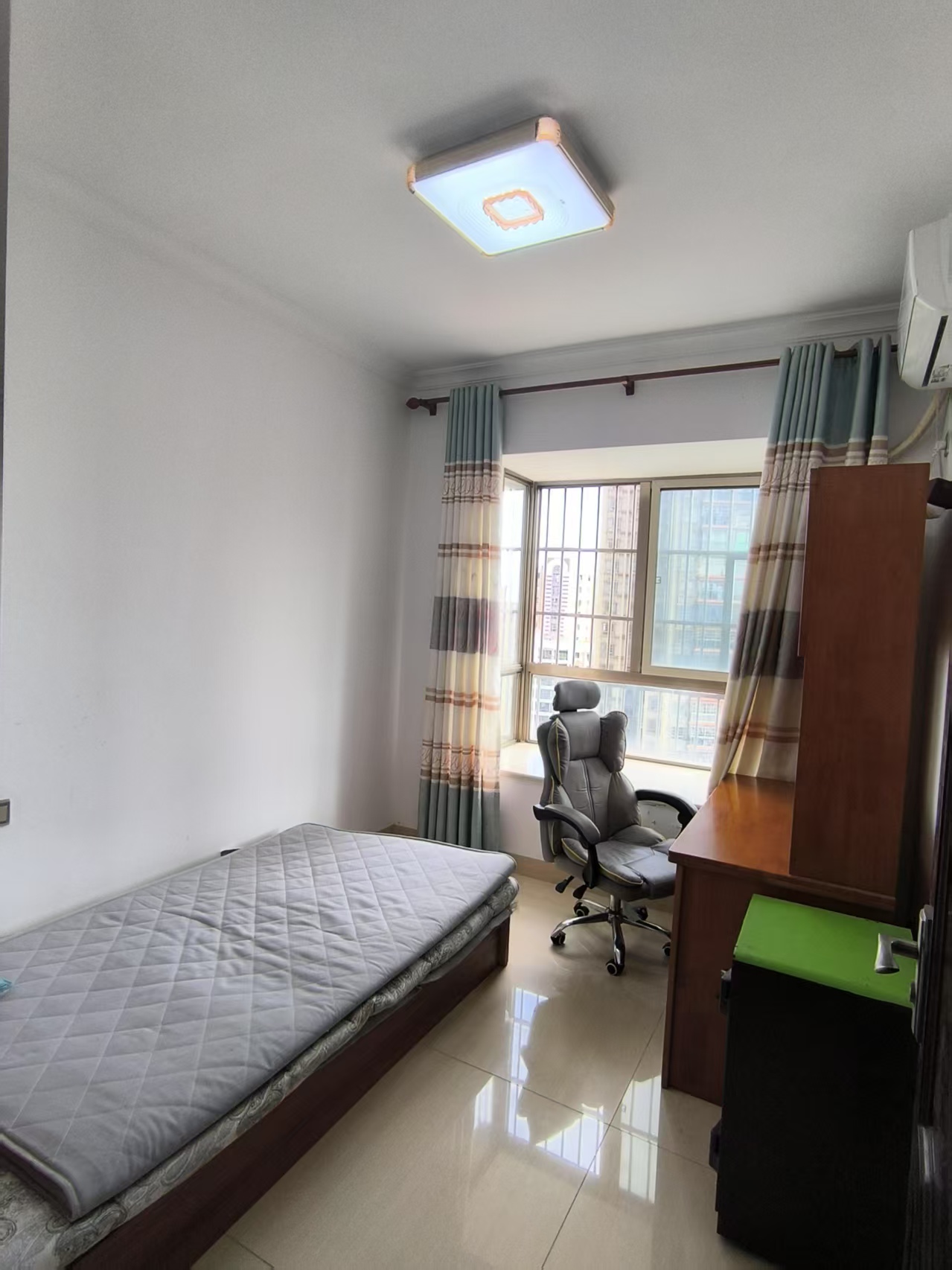 滨江绿都  3室2厅2卫    159.0万 滨江绿都  3室2厅2卫    159.0万室内图