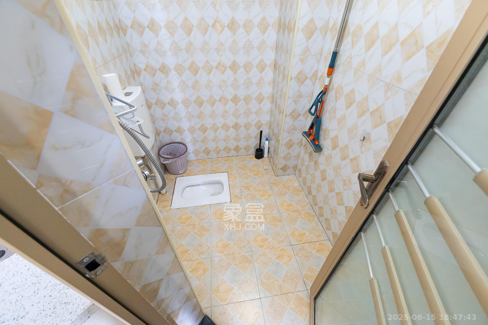 勤诚达新界  3室2厅1卫    80.0万 勤诚达新界  3室2厅1卫    80.0万卫生间