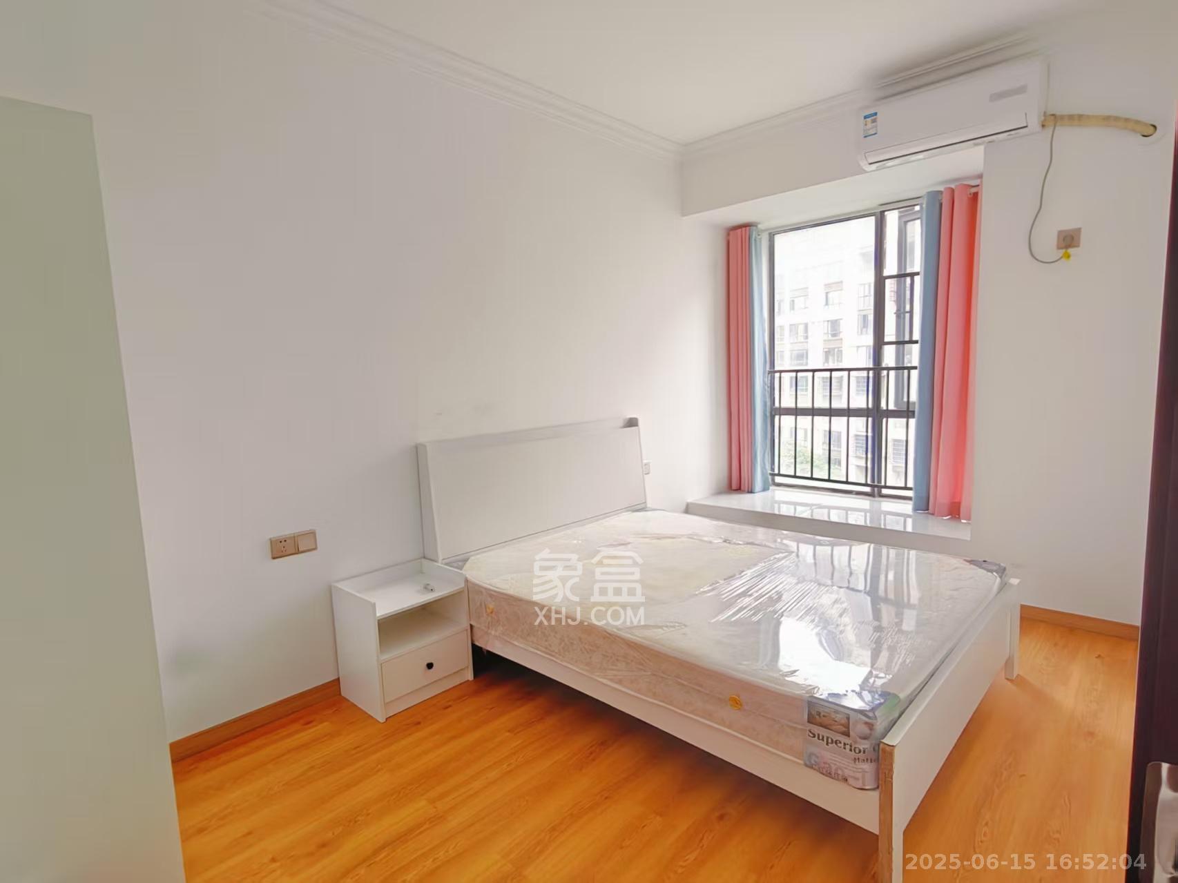 五矿紫湖香醍  4室2厅2卫    2200.0元/月 五矿紫湖香醍  4室2厅2卫    2200.0元/月室内图1