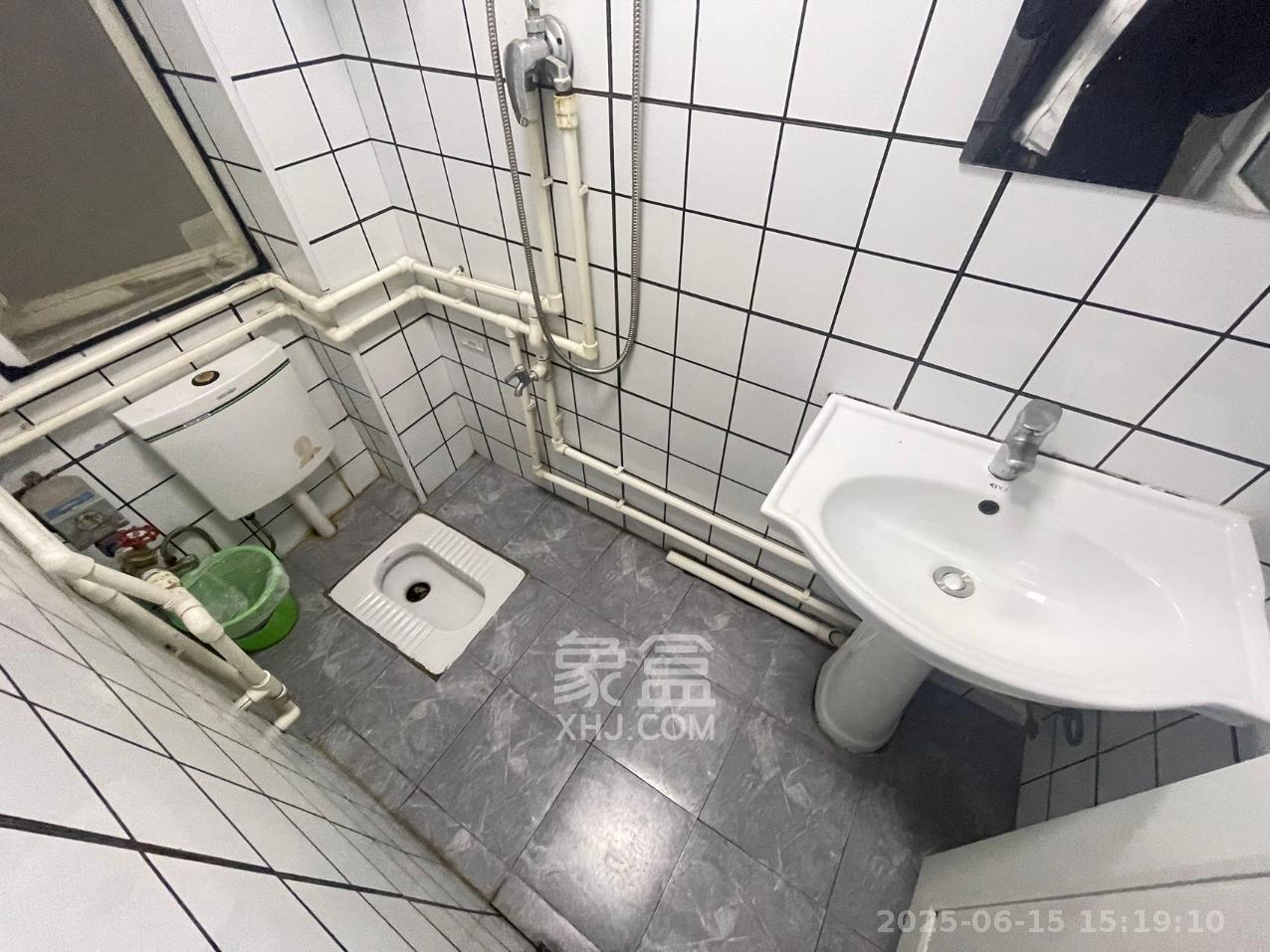 西园北里小区  2室2厅1卫   2000.00元/月室内图