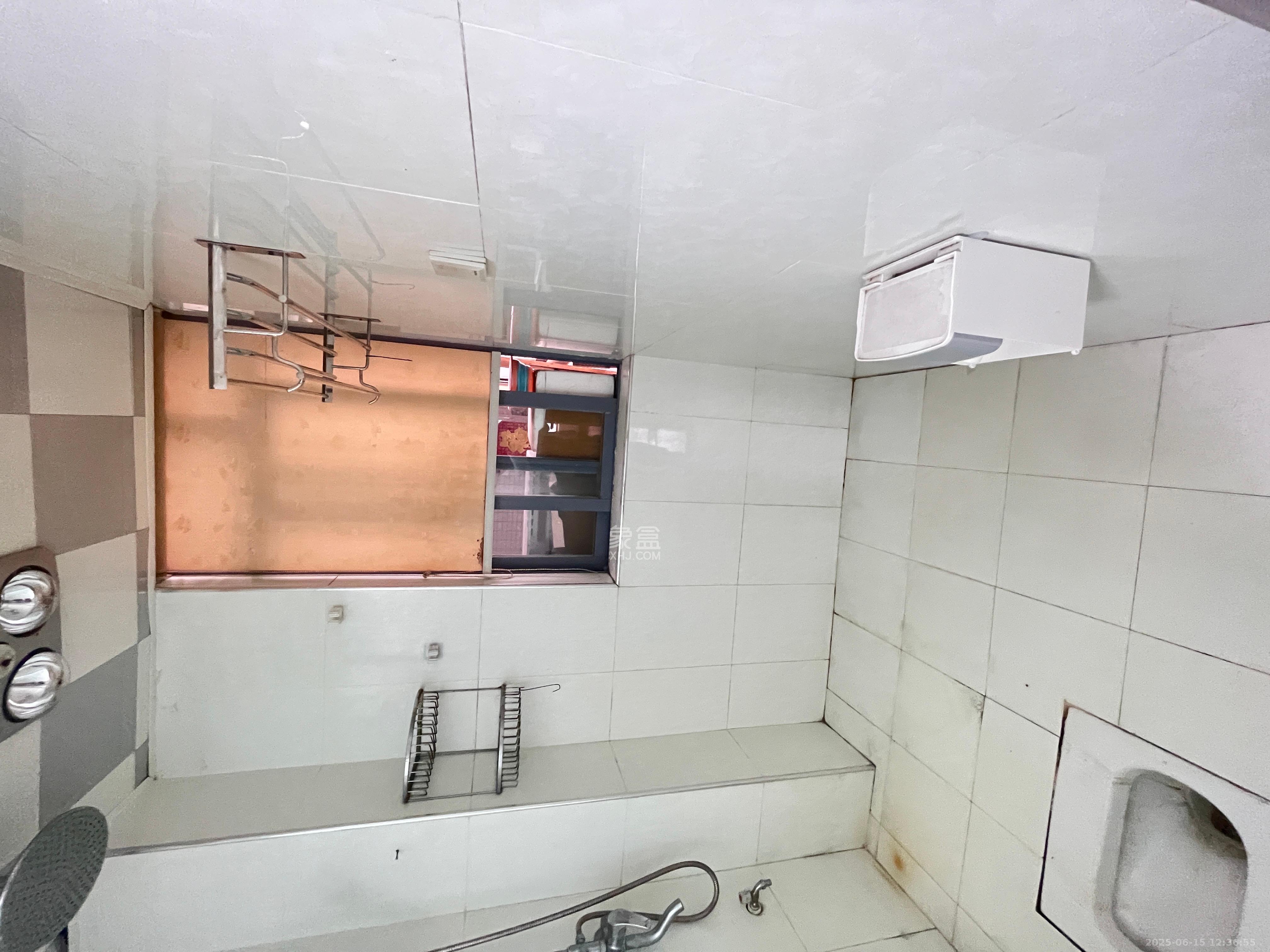 银港水晶城  2室2厅1卫   2300.00元/月室内图