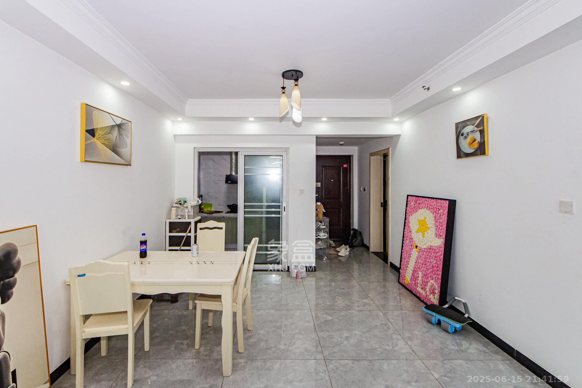 北辰三角洲C3区  3室2厅1卫    138.0万 北辰三角洲C3区  3室2厅1卫    138.0万客厅