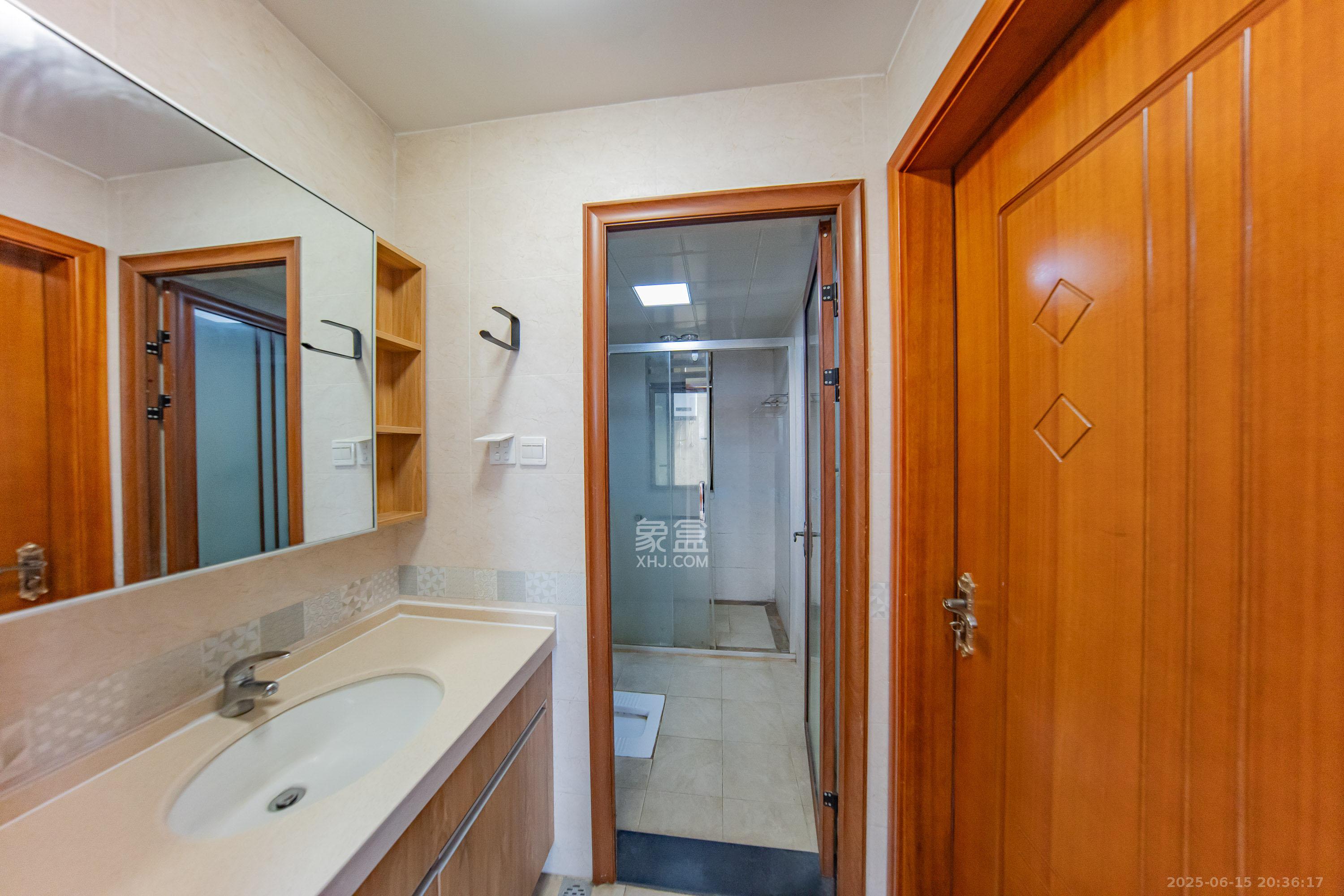 江山帝景哈佛  1室0厅0卫    95.0万卫生间