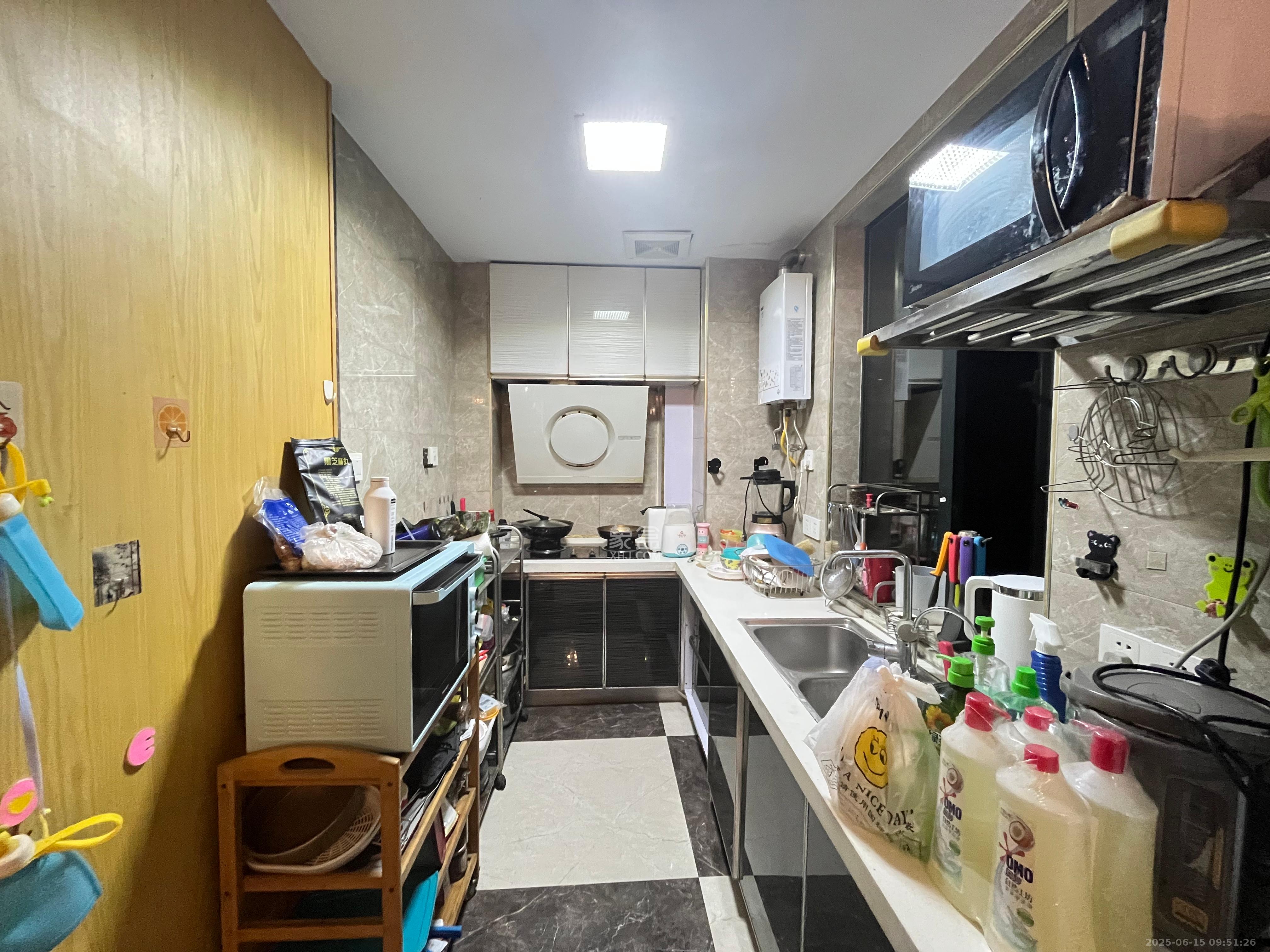 永祺西京  3室2厅1卫   3000.00元/月室内图