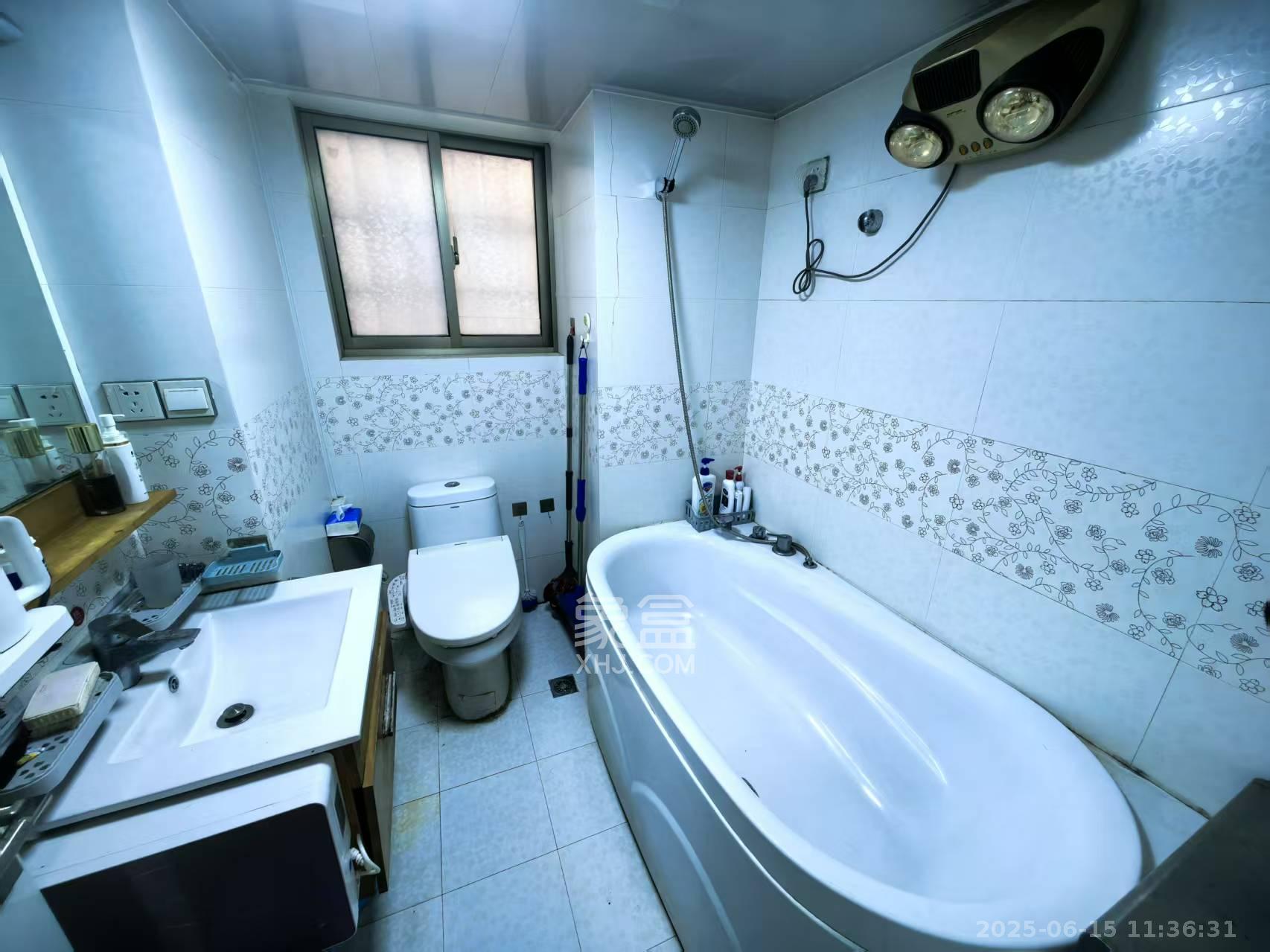 南国嘉苑  4室2厅2卫    3350.0元/月室内图