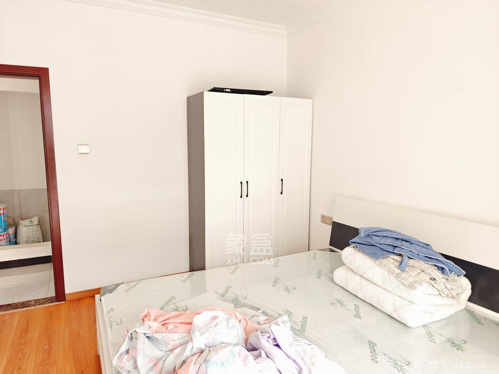 五矿紫湖香醍  4室2厅2卫    2200.0元/月 五矿紫湖香醍  4室2厅2卫    2200.0元/月室内图