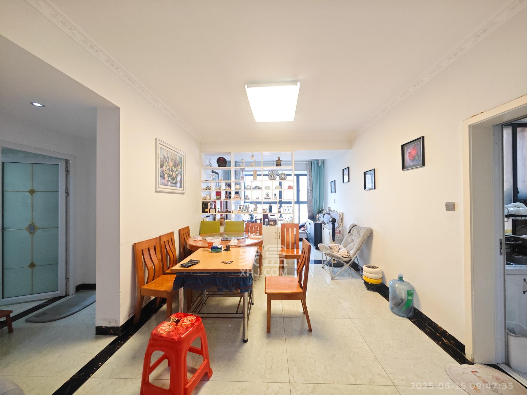 五矿万境水岸二期(五矿万境水岸和苑) 2室2厅1卫 91.8万 五矿万境水岸二期(五矿万境水岸和苑) 2室2厅1卫 91.8万客厅