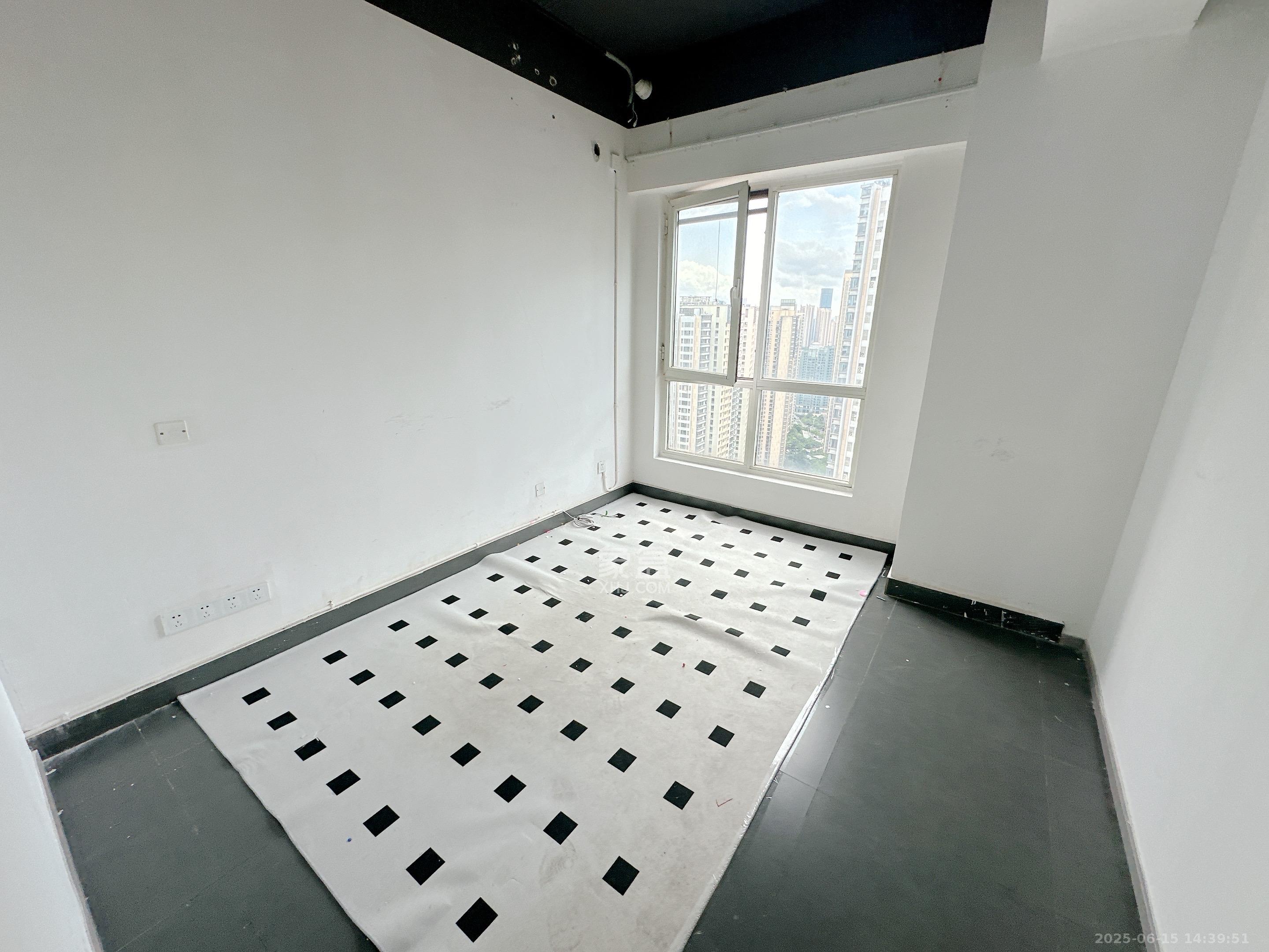 北辰三角洲B1E1区 10室2厅1卫 15800.0元/月 北辰三角洲B1E1区 10室2厅1卫 15800.0元/月室内图