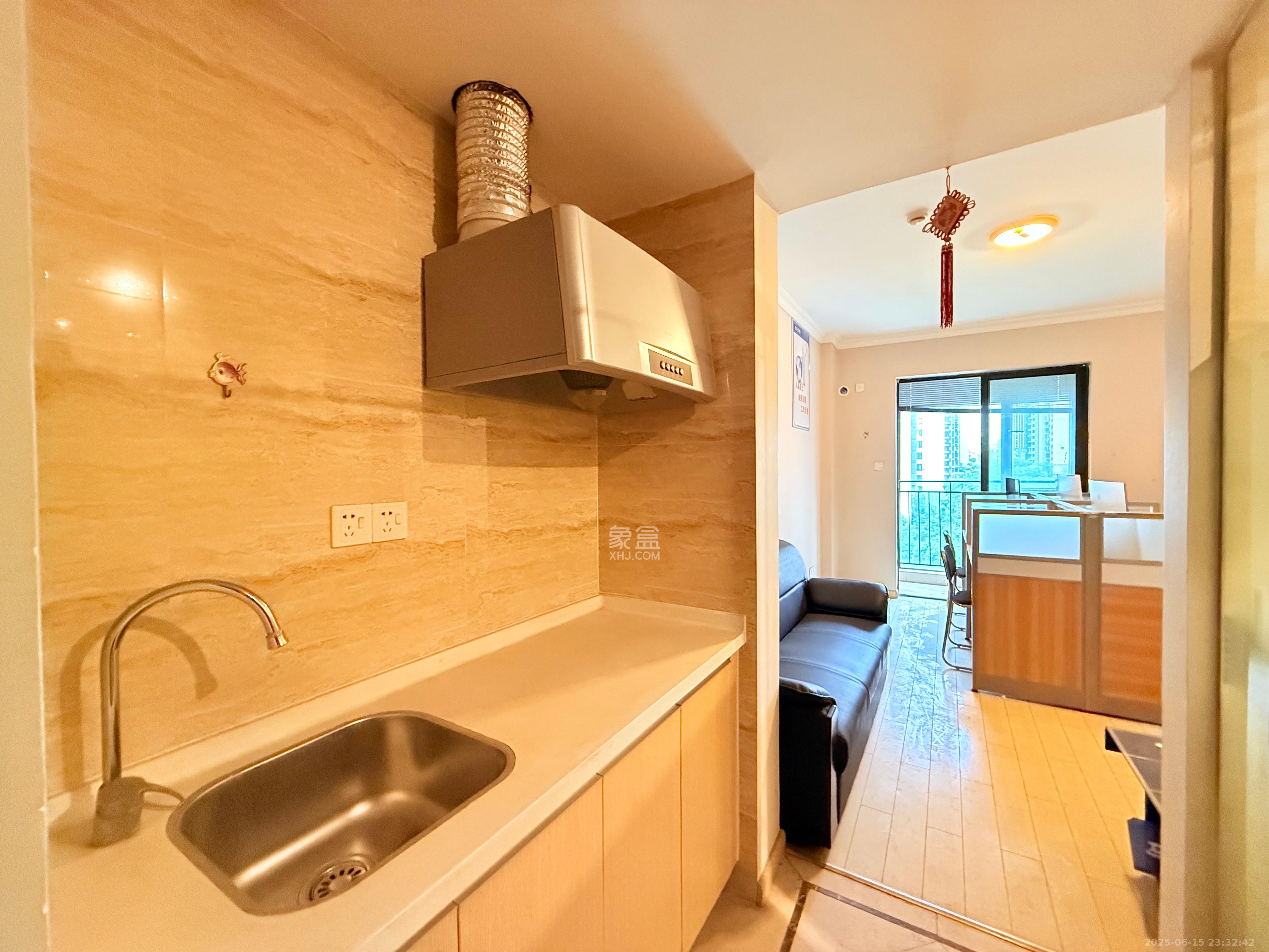 万科金域华府一期 1室1厅1卫 1200.0元/月 万科金域华府一期 1室1厅1卫 1200.0元/月室内图