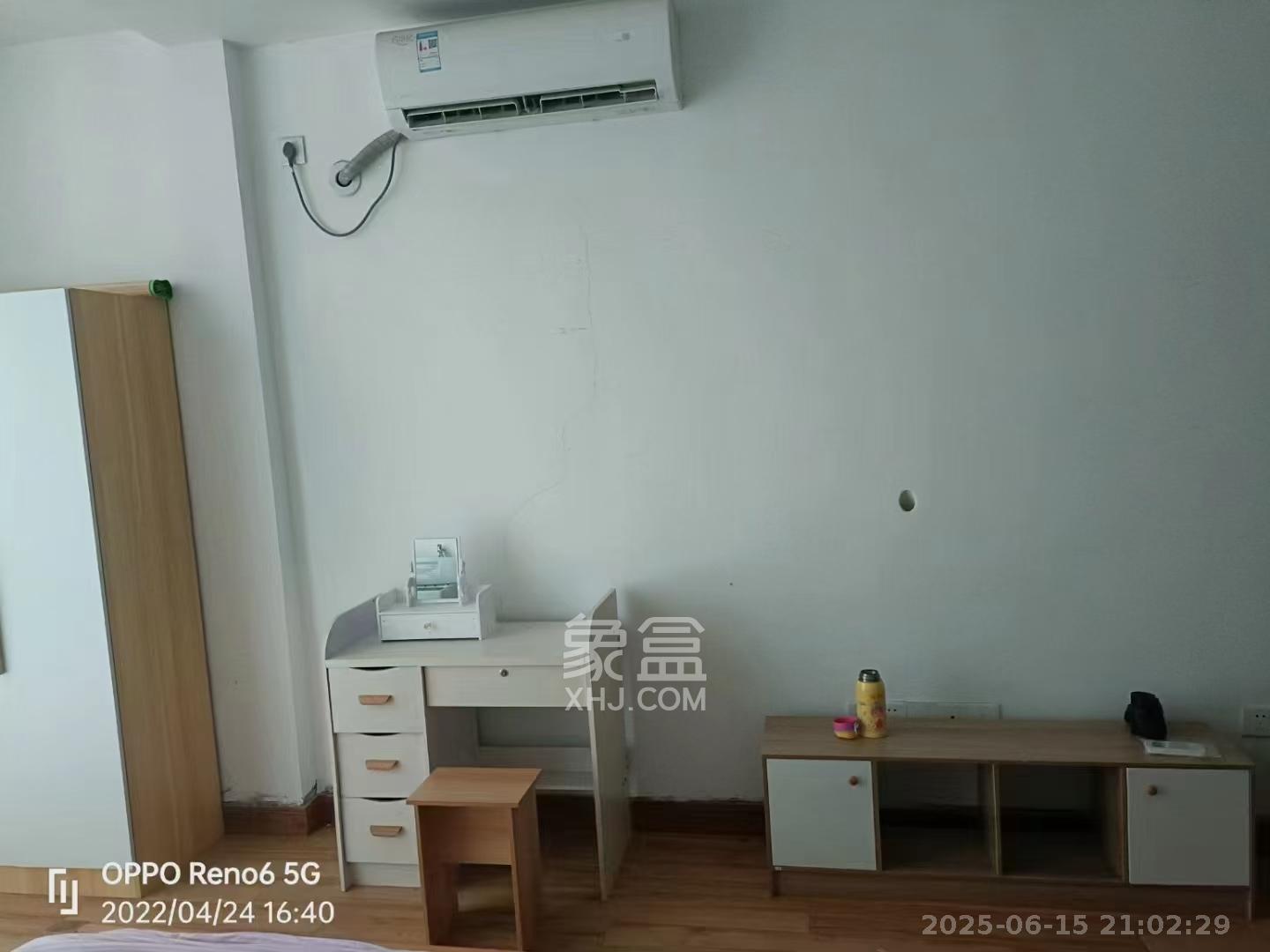 华侨假日中心(晟华苑) 1室1厅1卫 1600.0元/月 华侨假日中心(晟华苑) 1室1厅1卫 1600.0元/月室内图