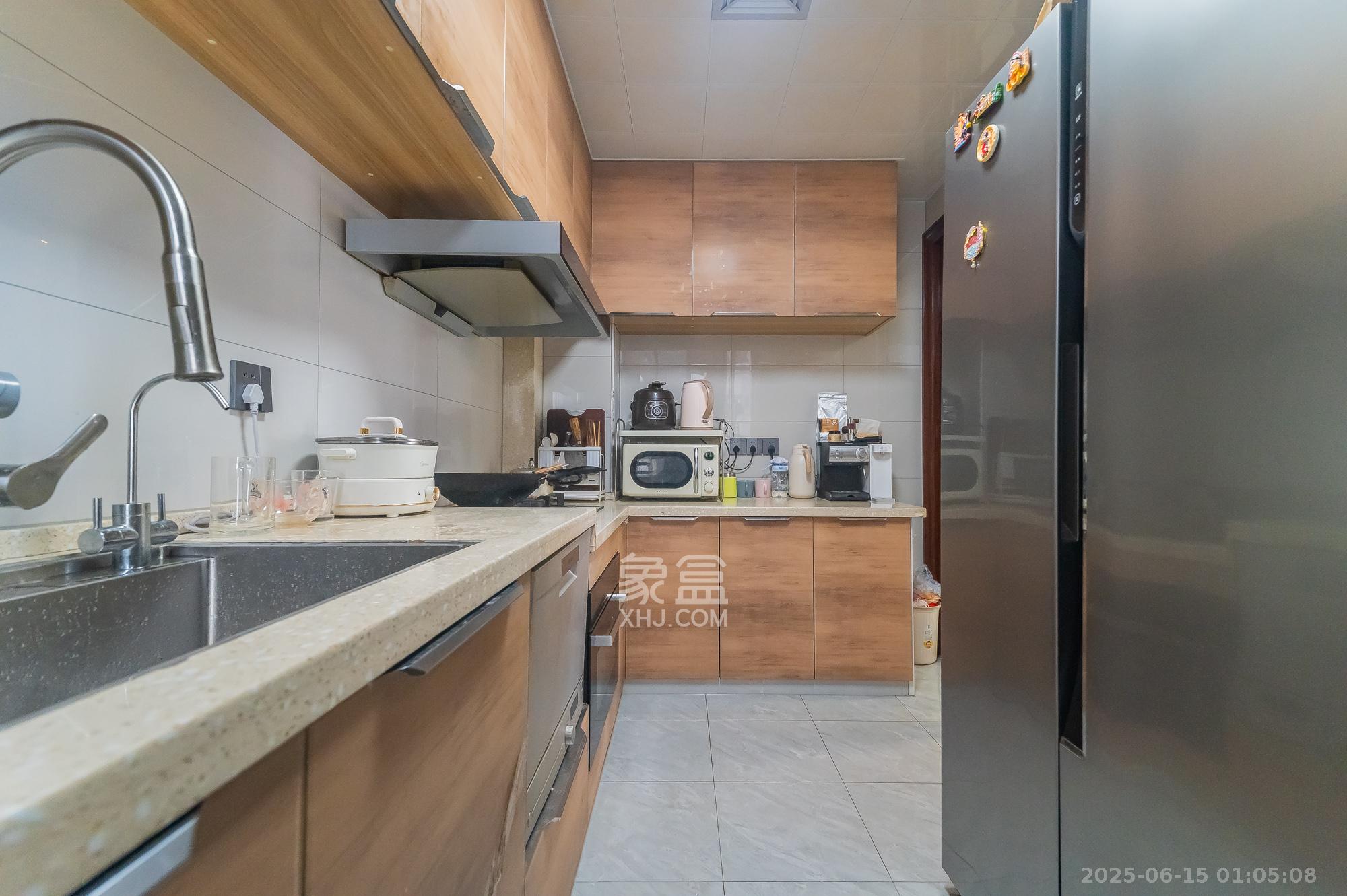 恒基凯旋门三期 3室2厅2卫 109.8万 恒基凯旋门三期 3室2厅2卫 109.8万厨房