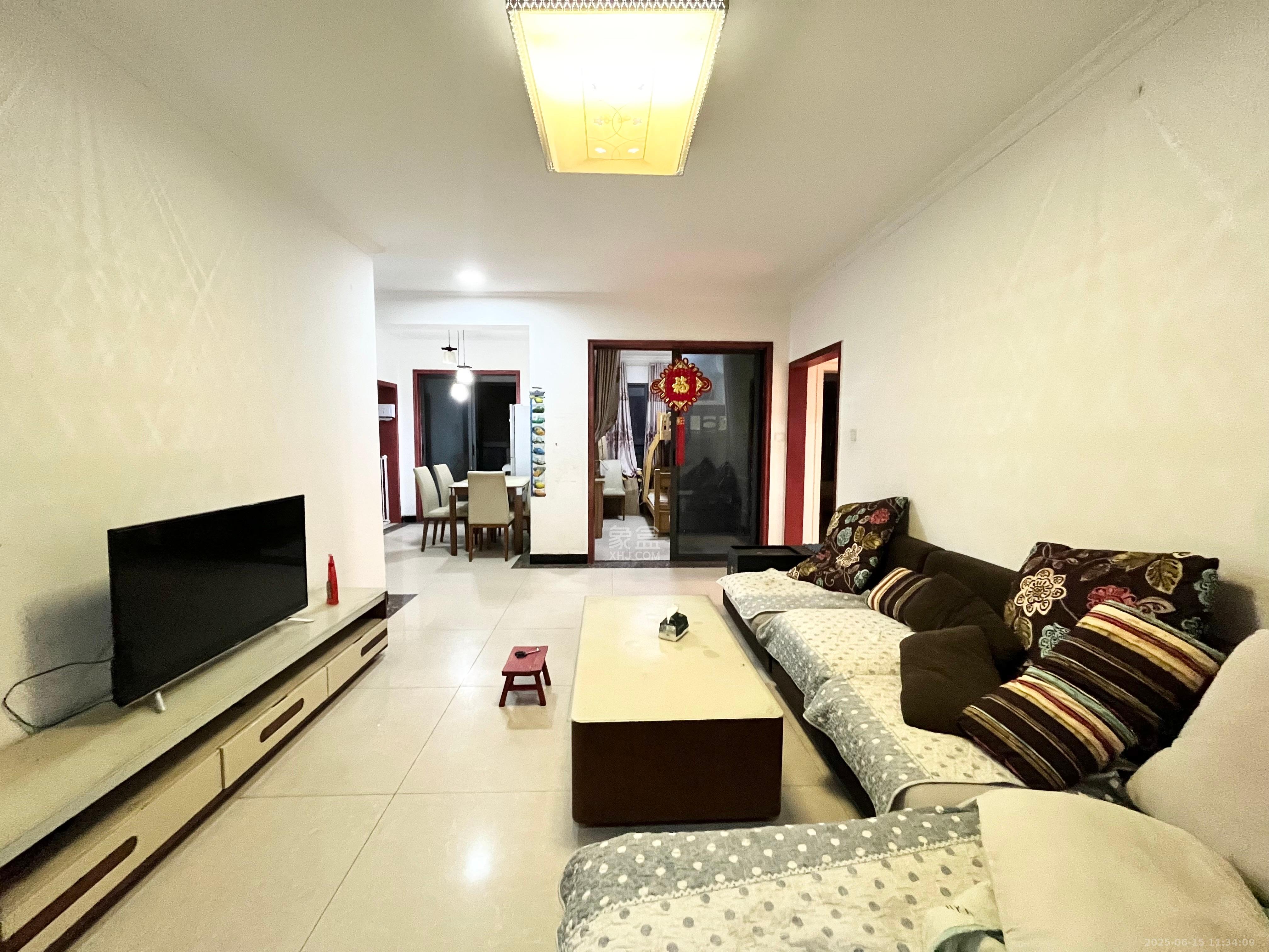 保利麓谷林语A区 3室2厅1卫 2300.0元/月 保利麓谷林语A区 3室2厅1卫 2300.0元/月室内图