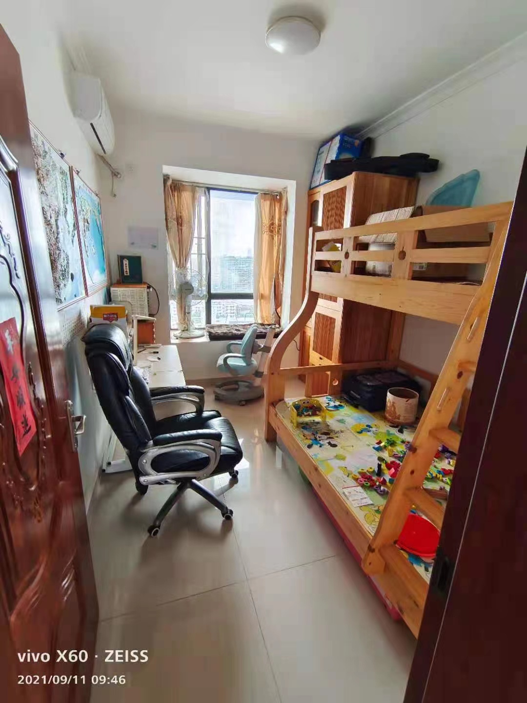 昌茂水木清华 4室2厅2卫 3300.0元/月 昌茂水木清华 4室2厅2卫 3300.0元/月室内图