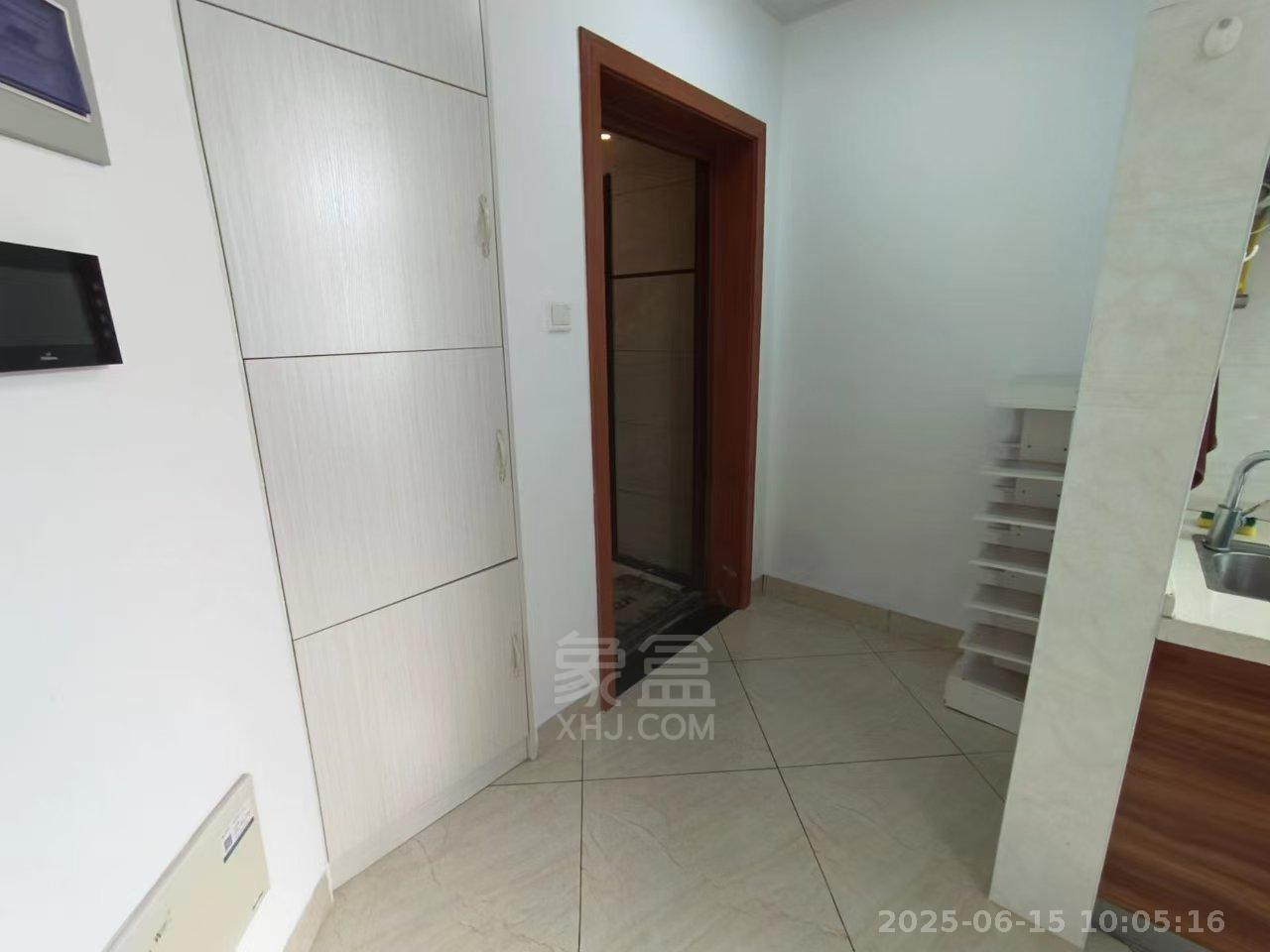 庐山一号 1室1厅1卫 900.0元/月 庐山一号 1室1厅1卫 900.0元/月室内图