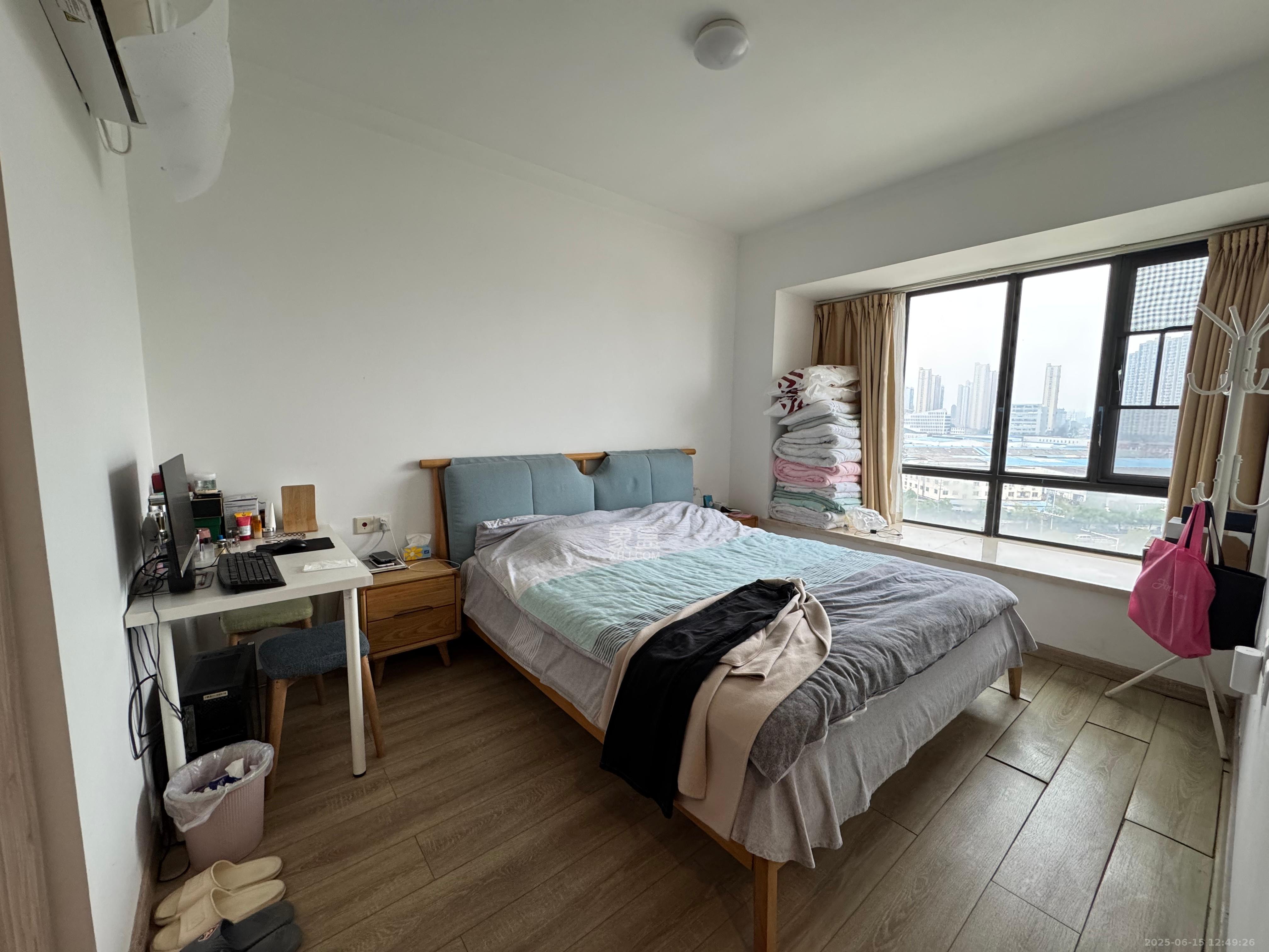 汇金城/嘉华城(二期、三期)  3室2厅2卫    2700.0元/月 汇金城/嘉华城(二期、三期)  3室2厅2卫    2700.0元/月室内图