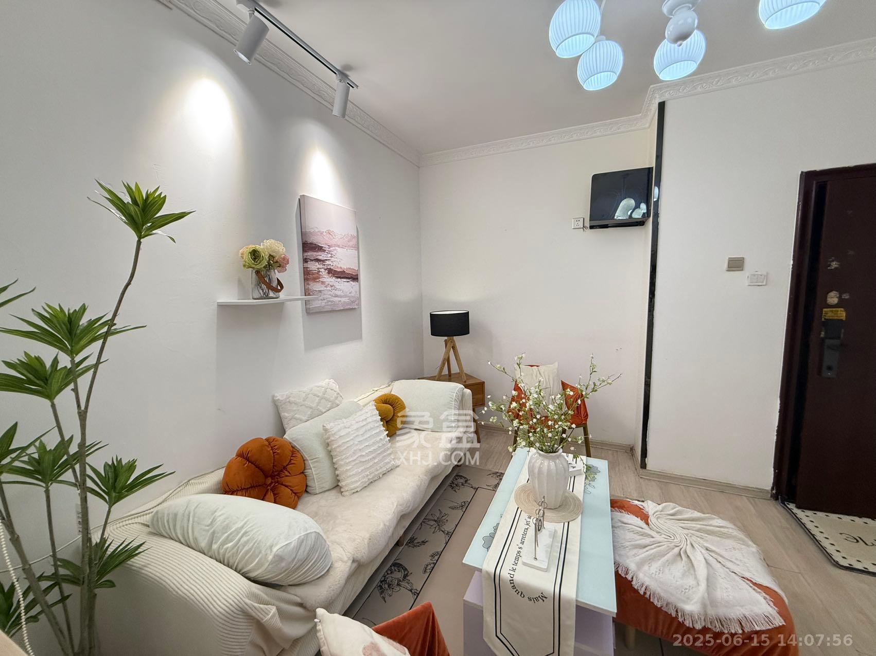 东一国际 1室1厅1卫 2380.0元/月 东一国际 1室1厅1卫 2380.0元/月室内图