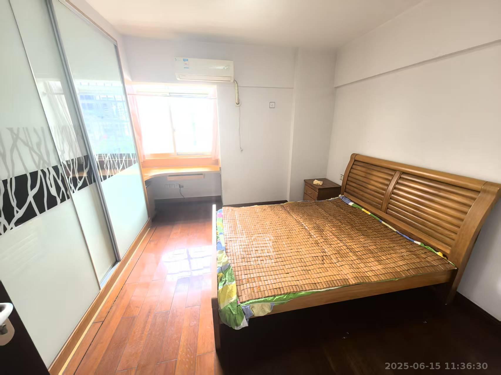 南国嘉苑  4室2厅2卫    3350.0元/月室内图