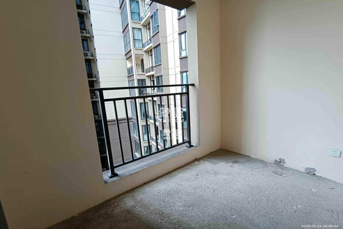 克拉美丽山庄(晟领国际) 4室2厅2卫 1500.0元/月 克拉美丽山庄(晟领国际) 4室2厅2卫 1500.0元/月室内图