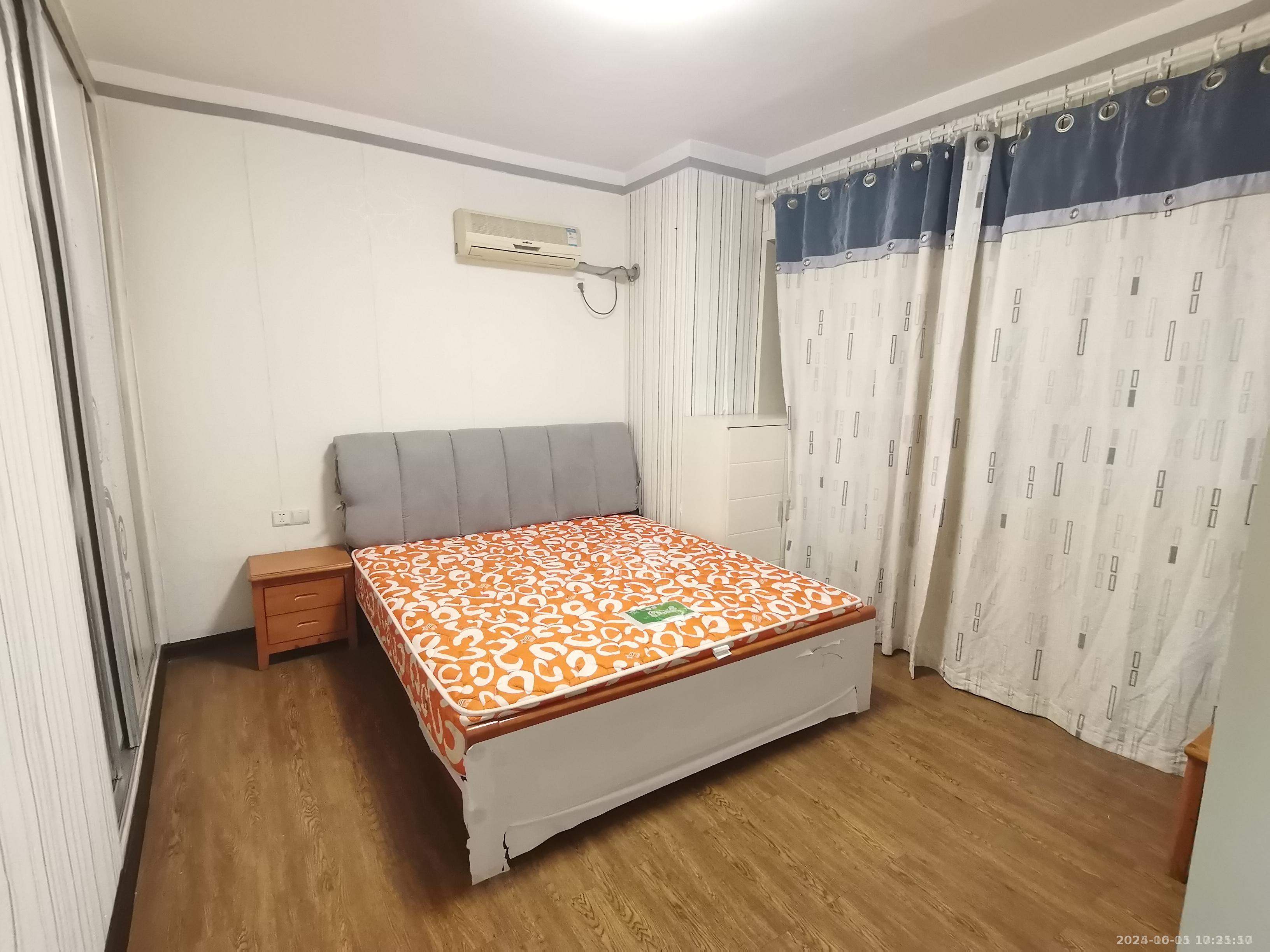 尚格名城向左向右 1室1厅1卫 1400.0元/月 尚格名城向左向右 1室1厅1卫 1400.0元/月室内图