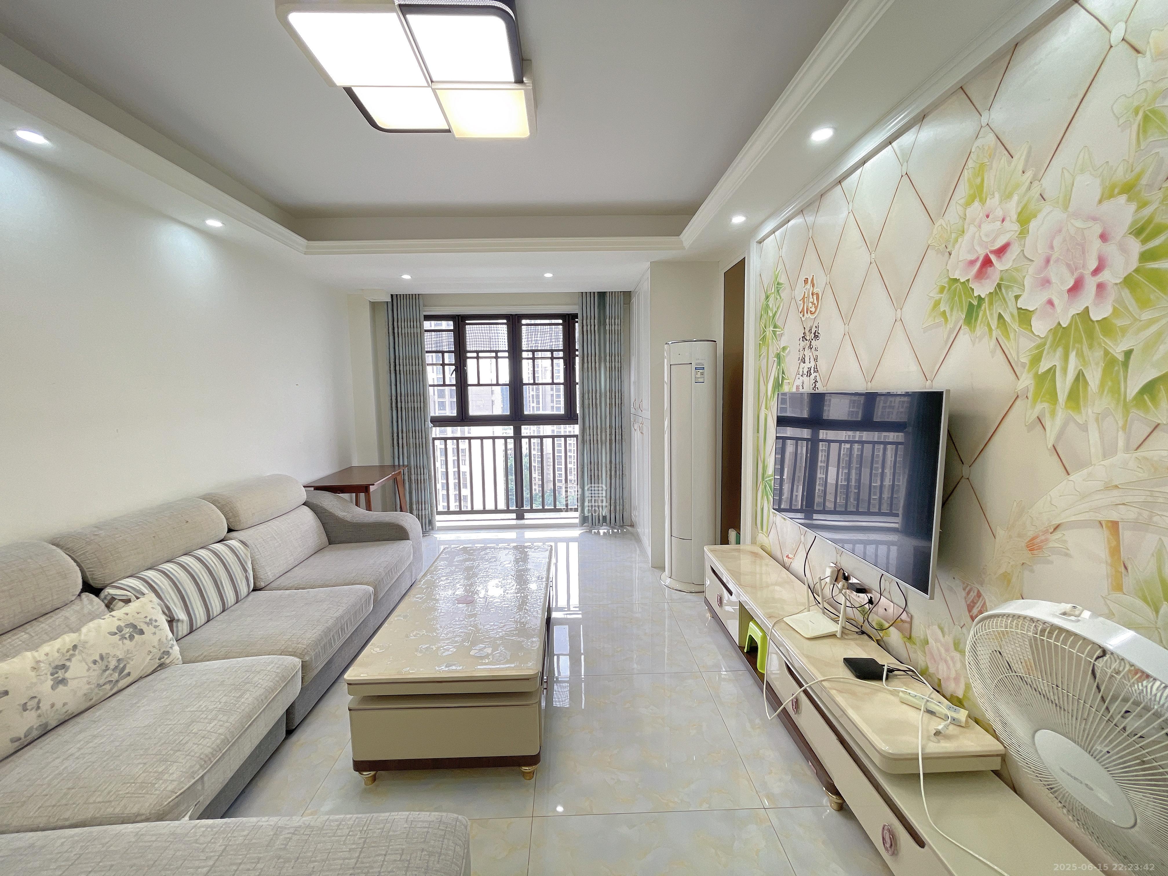 梅溪鑫苑名家 3室2厅1卫 2700.0元/月 梅溪鑫苑名家 3室2厅1卫 2700.0元/月室内图