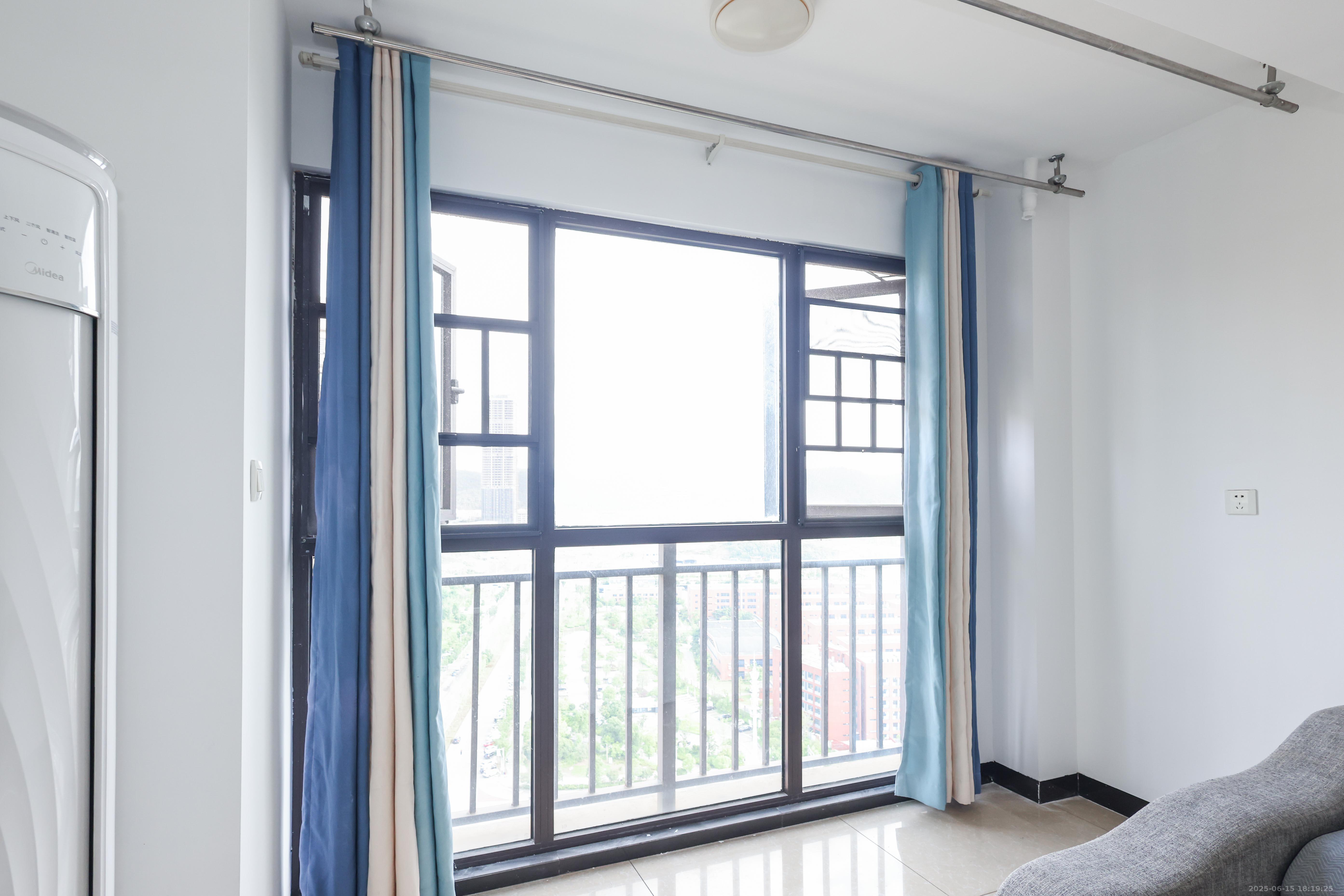 梅溪鑫苑名家 2室2厅1卫 67.0万 梅溪鑫苑名家 2室2厅1卫 67.0万阳台