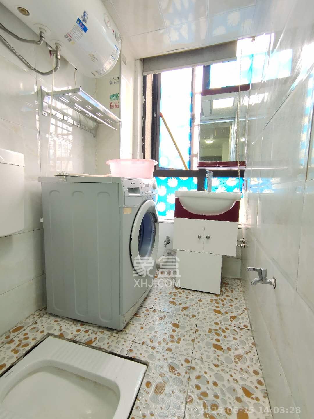 南枫时光  1室1厅1卫   1700.00元/月室内图