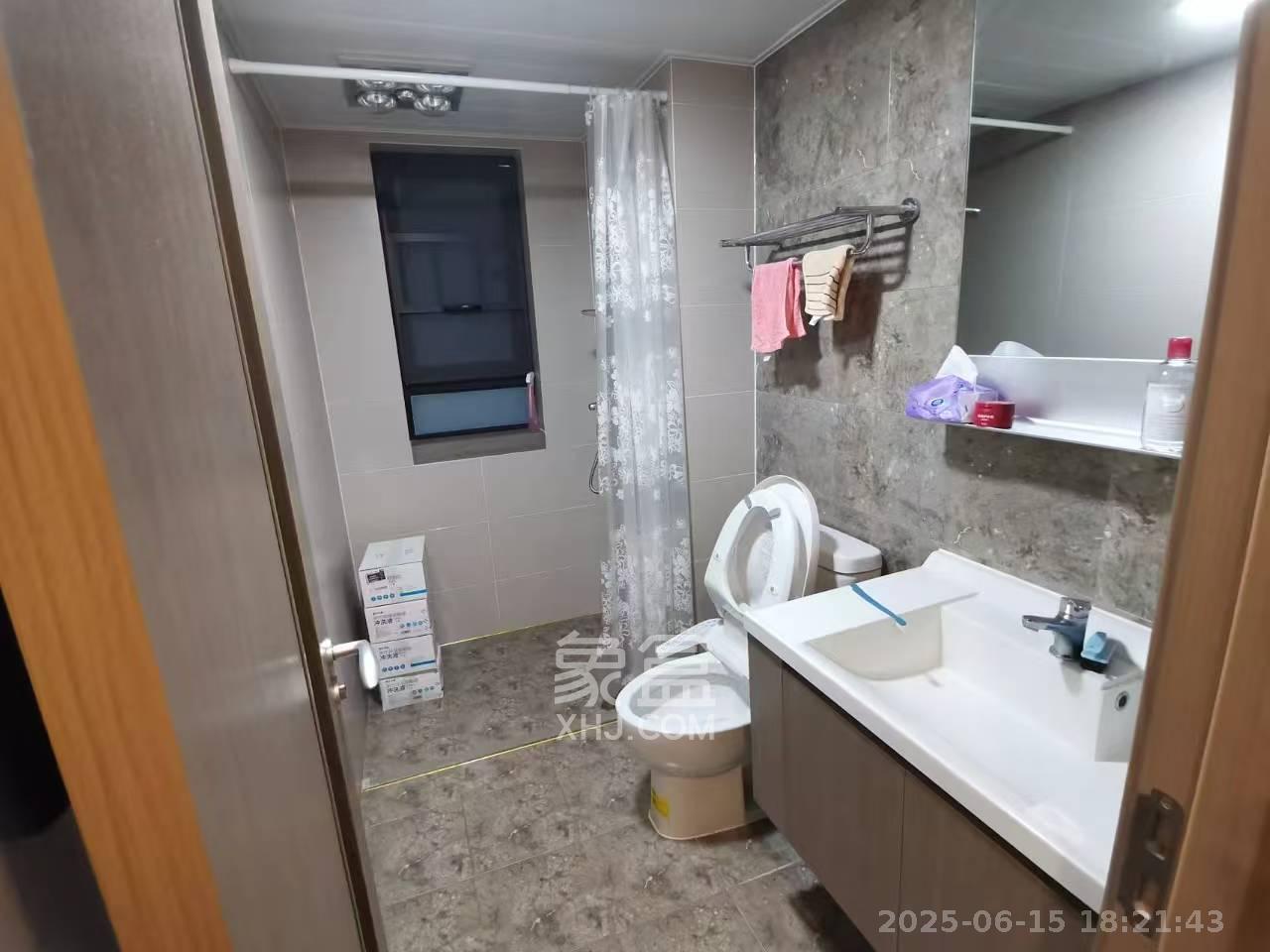 万科金域蓝湾  4室2厅2卫   4800.00元/月室内图