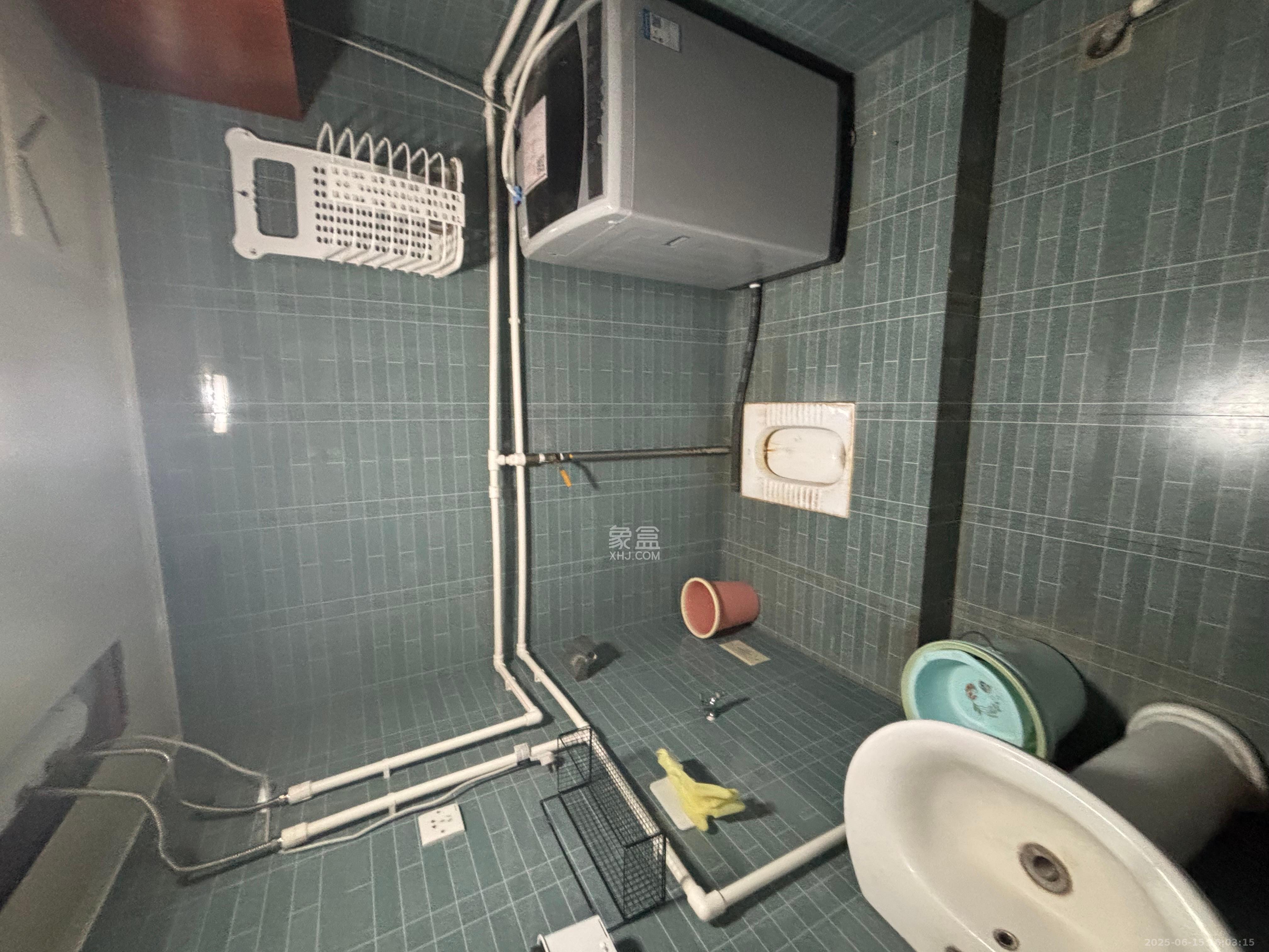 玛依拉山庄  1室1厅1卫   1500.00元/月