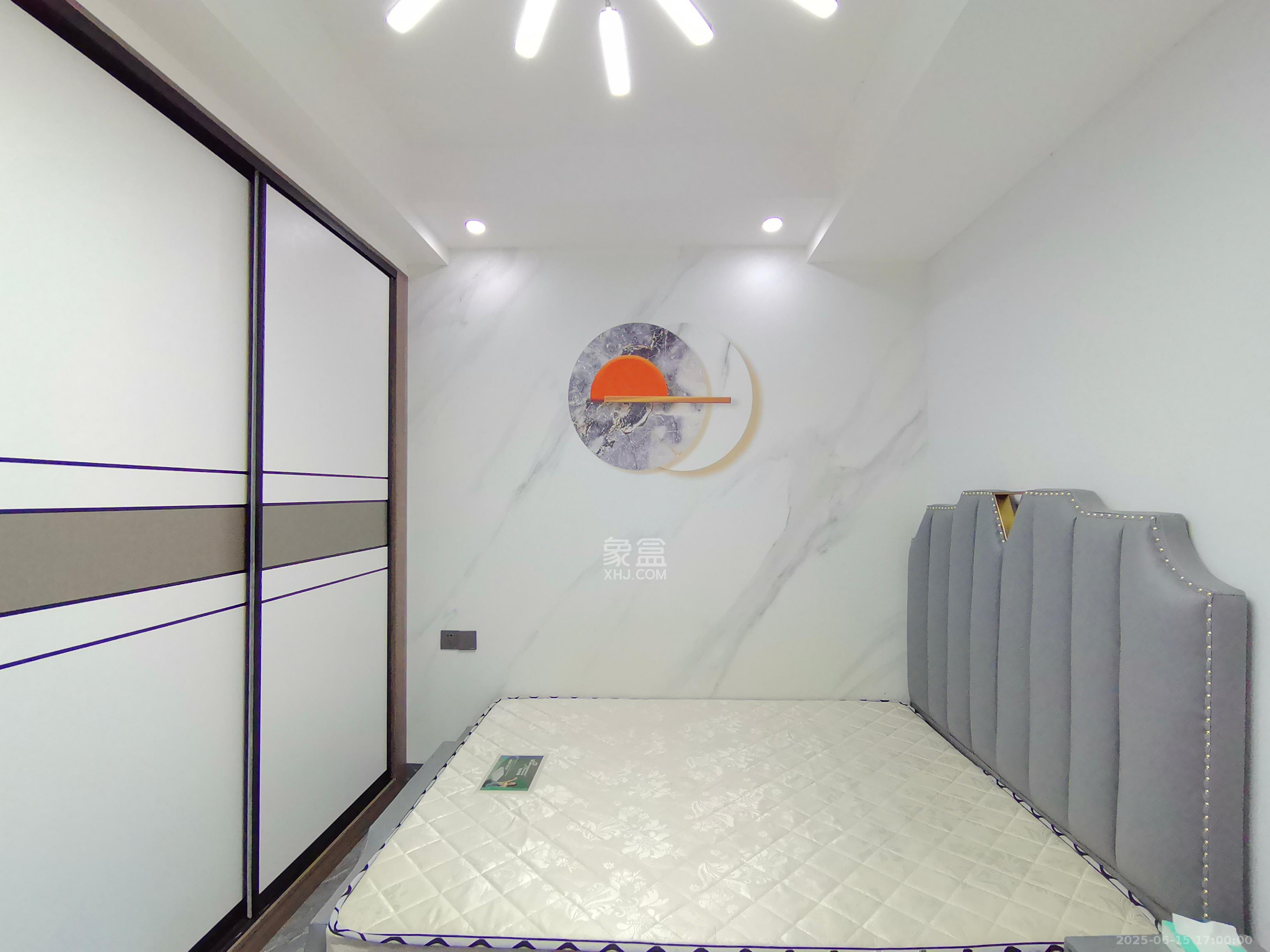 金霞山一号  1室1厅1卫   800.00元/月室内图