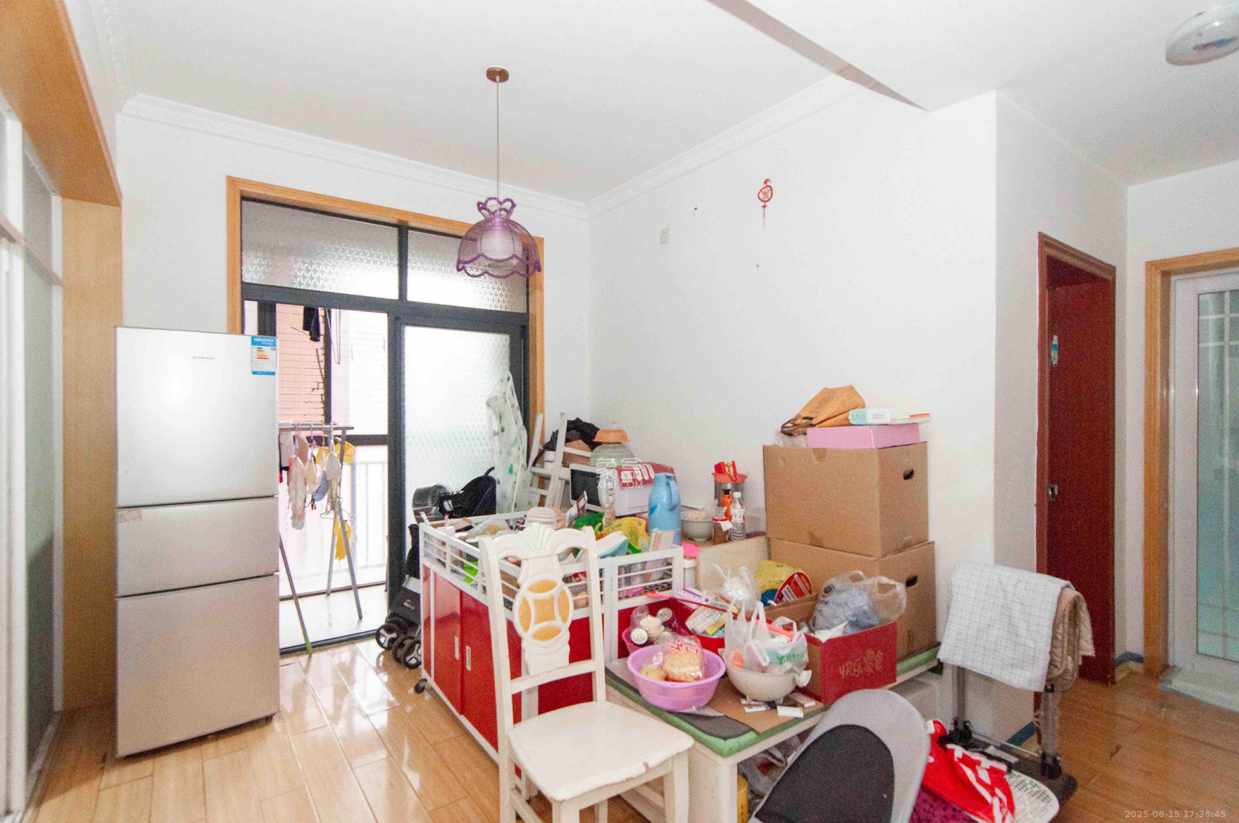 西点公园里  2室2厅1卫   2300.00元/月室内图