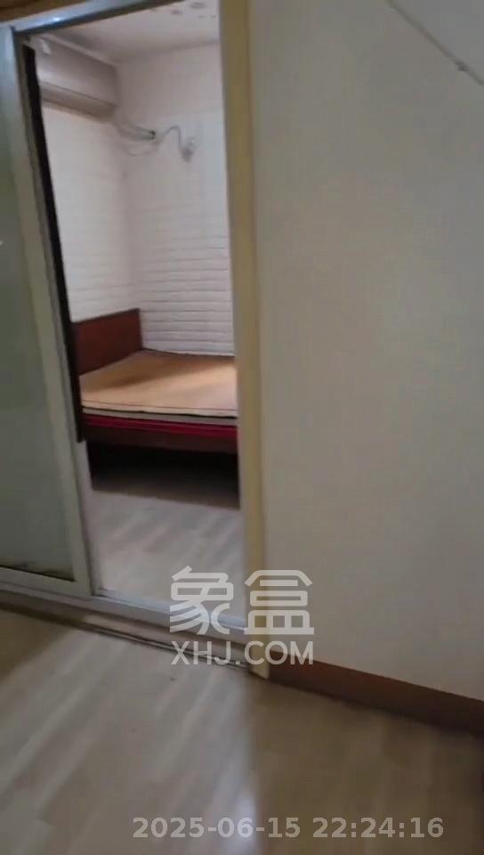 桐荫里社区  3室2厅1卫   2300.00元/月室内图