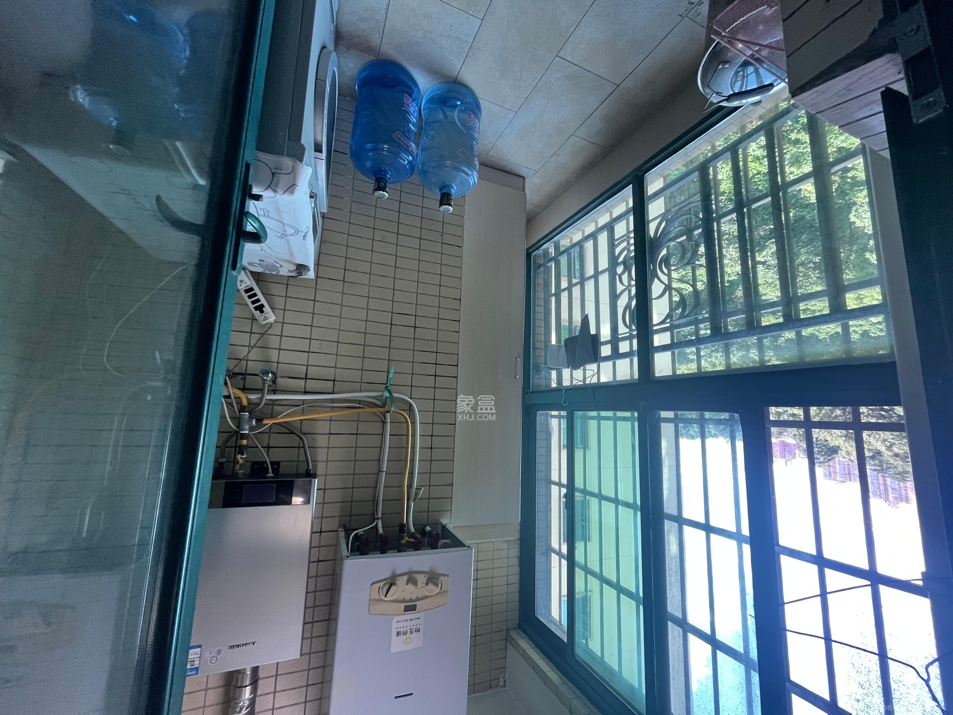 恒大城  3室2厅1卫   2200.00元/月室内图
