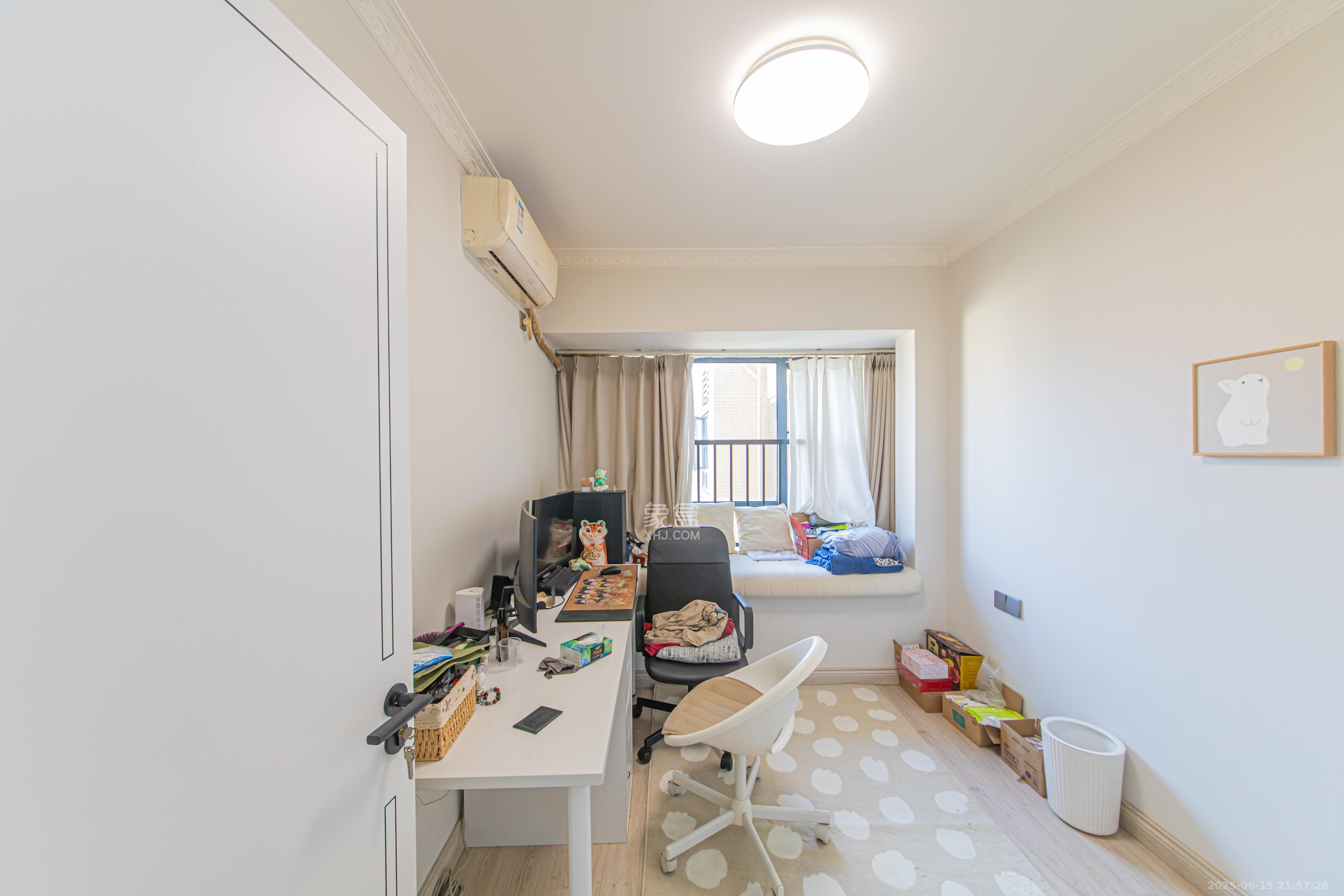 中建芙蓉嘉苑 3室2厅2卫 115.0万 中建芙蓉嘉苑 3室2厅2卫 115.0万卧室