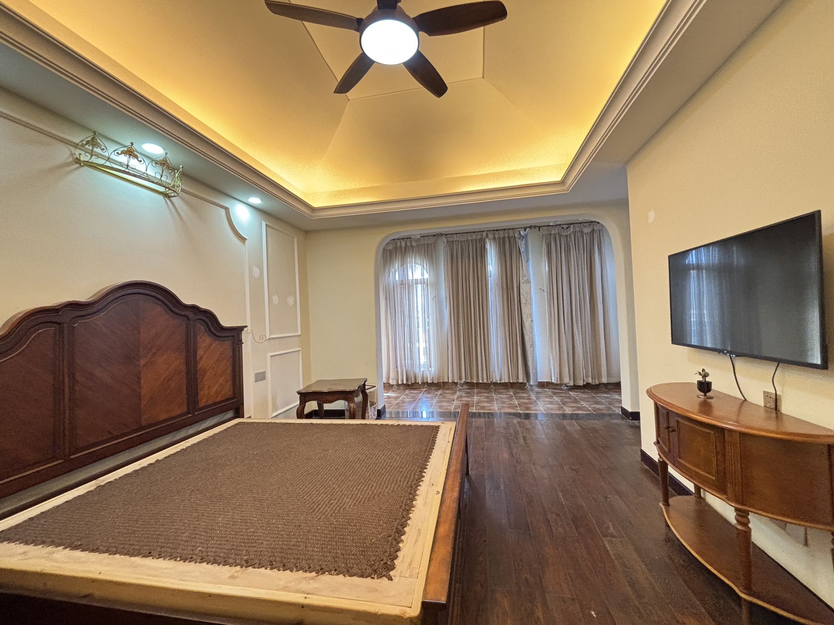 富力盈溪谷 4室2厅1卫 9200.0元/月 富力盈溪谷 4室2厅1卫 9200.0元/月室内图