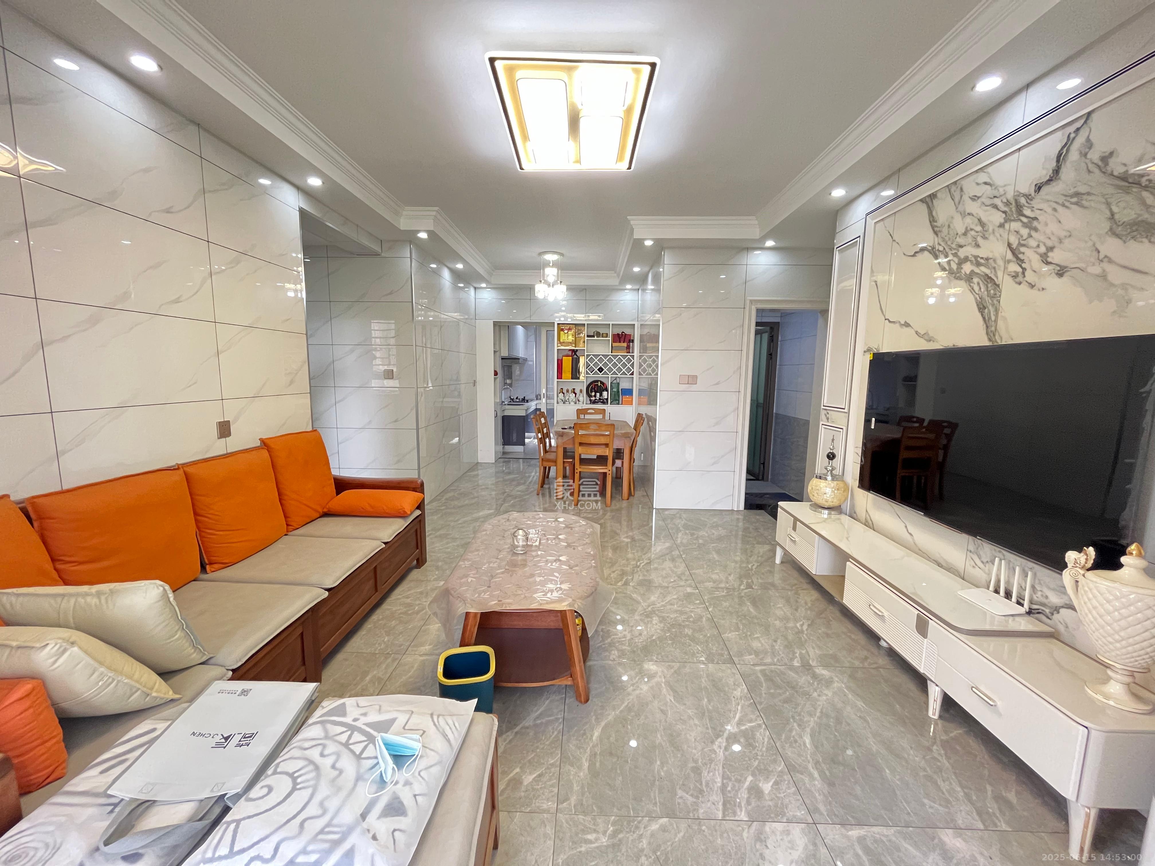 融创融公馆(融创臻苑)  4室2厅2卫    3000.0元/月 融创融公馆(融创臻苑)  4室2厅2卫    3000.0元/月室内图