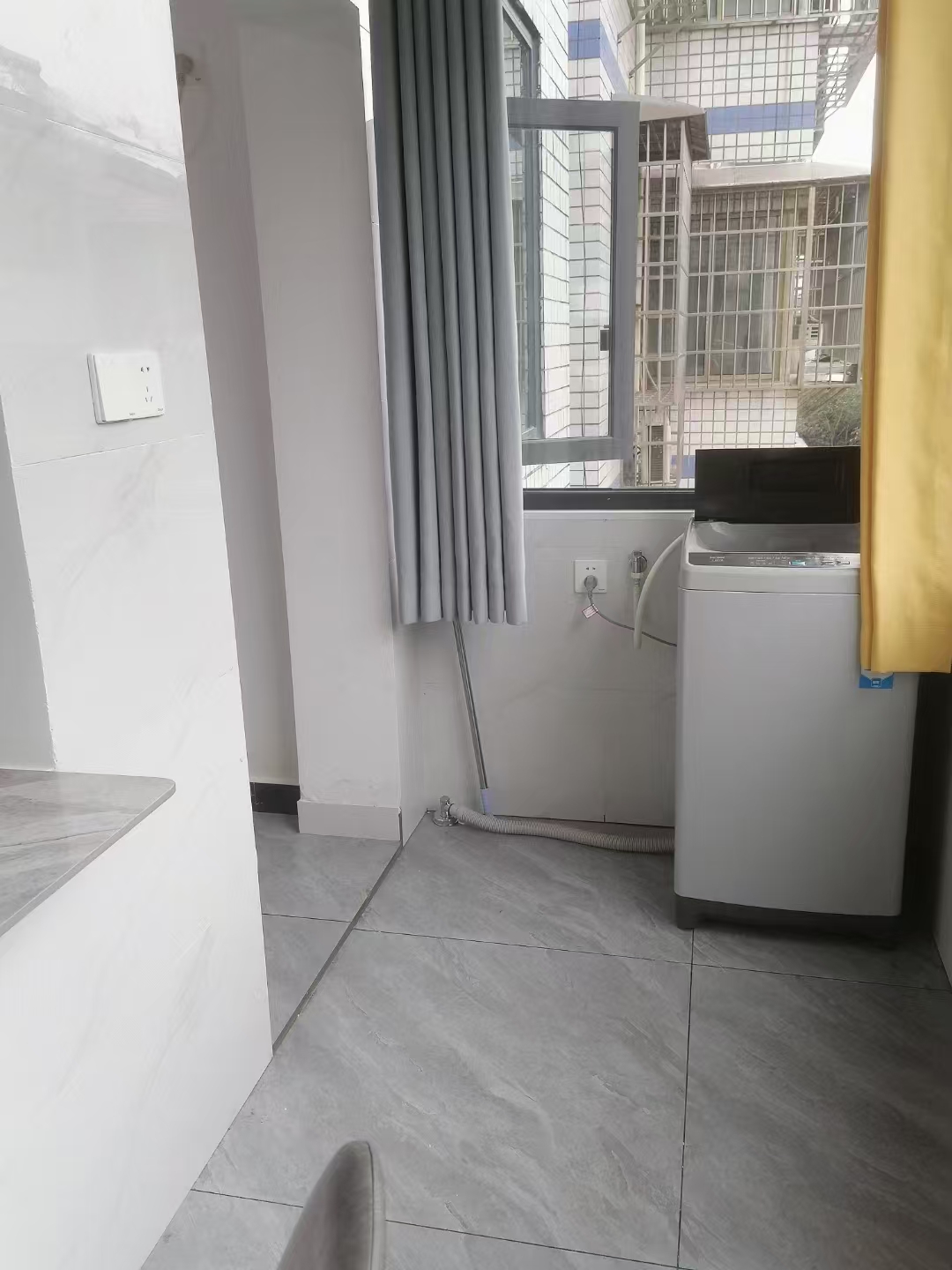 益欣园小区 2室1厅1卫 1200.0元/月 益欣园小区 2室1厅1卫 1200.0元/月室内图